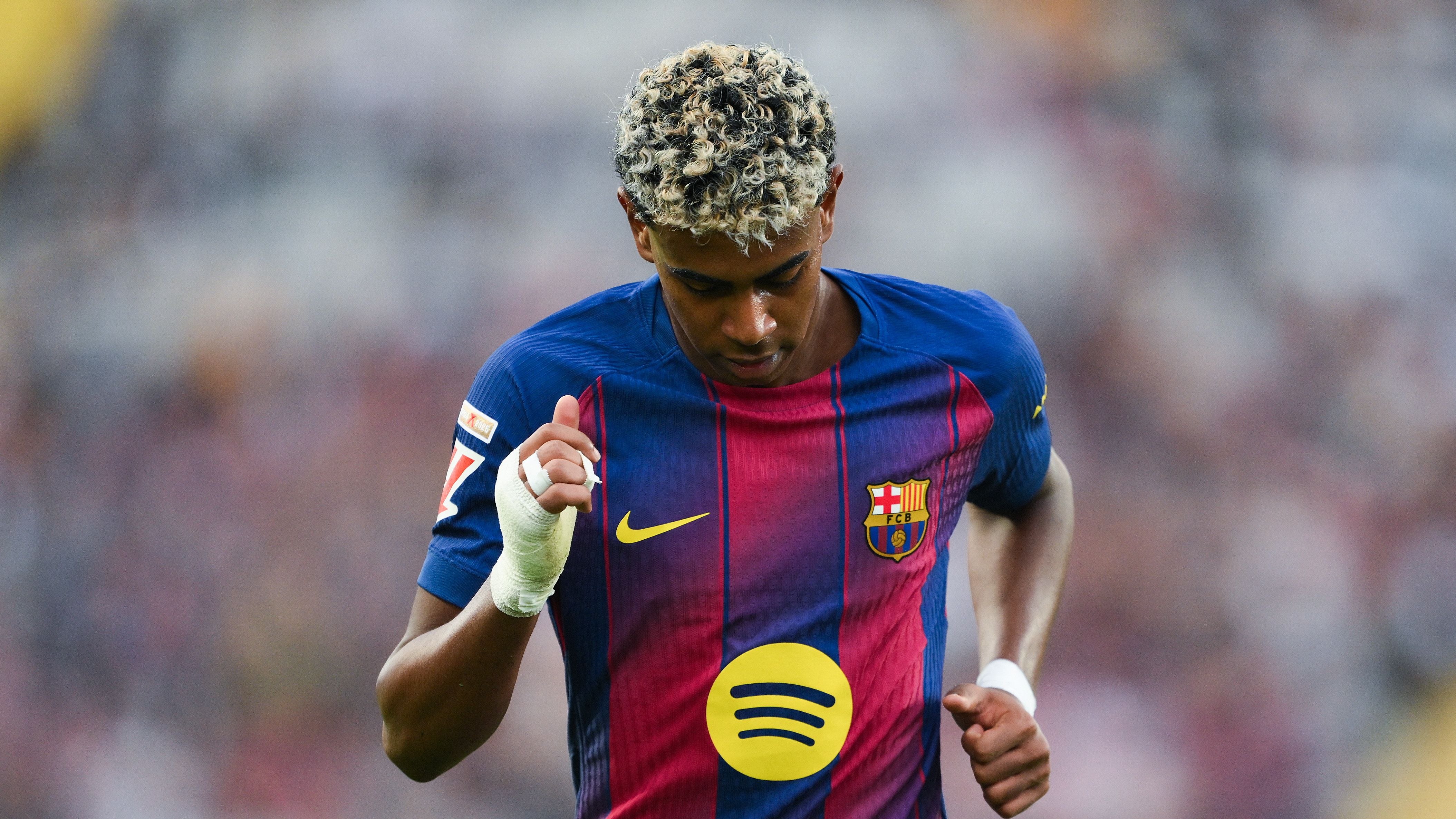 FC Barcelona v Girona FC - LaLiga EA Sports