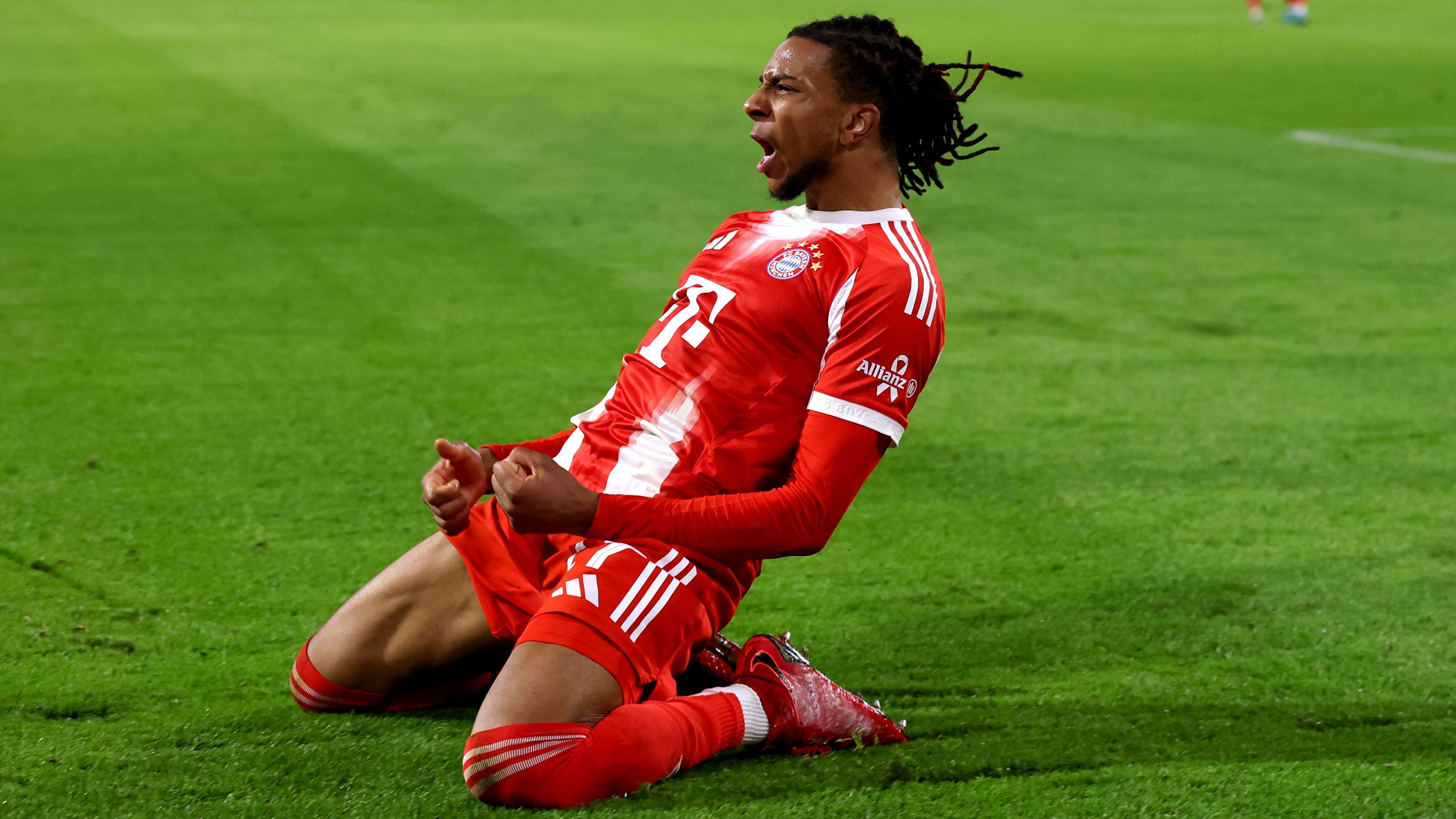 FC Bayern München v Borussia Dortmund - Bundesliga