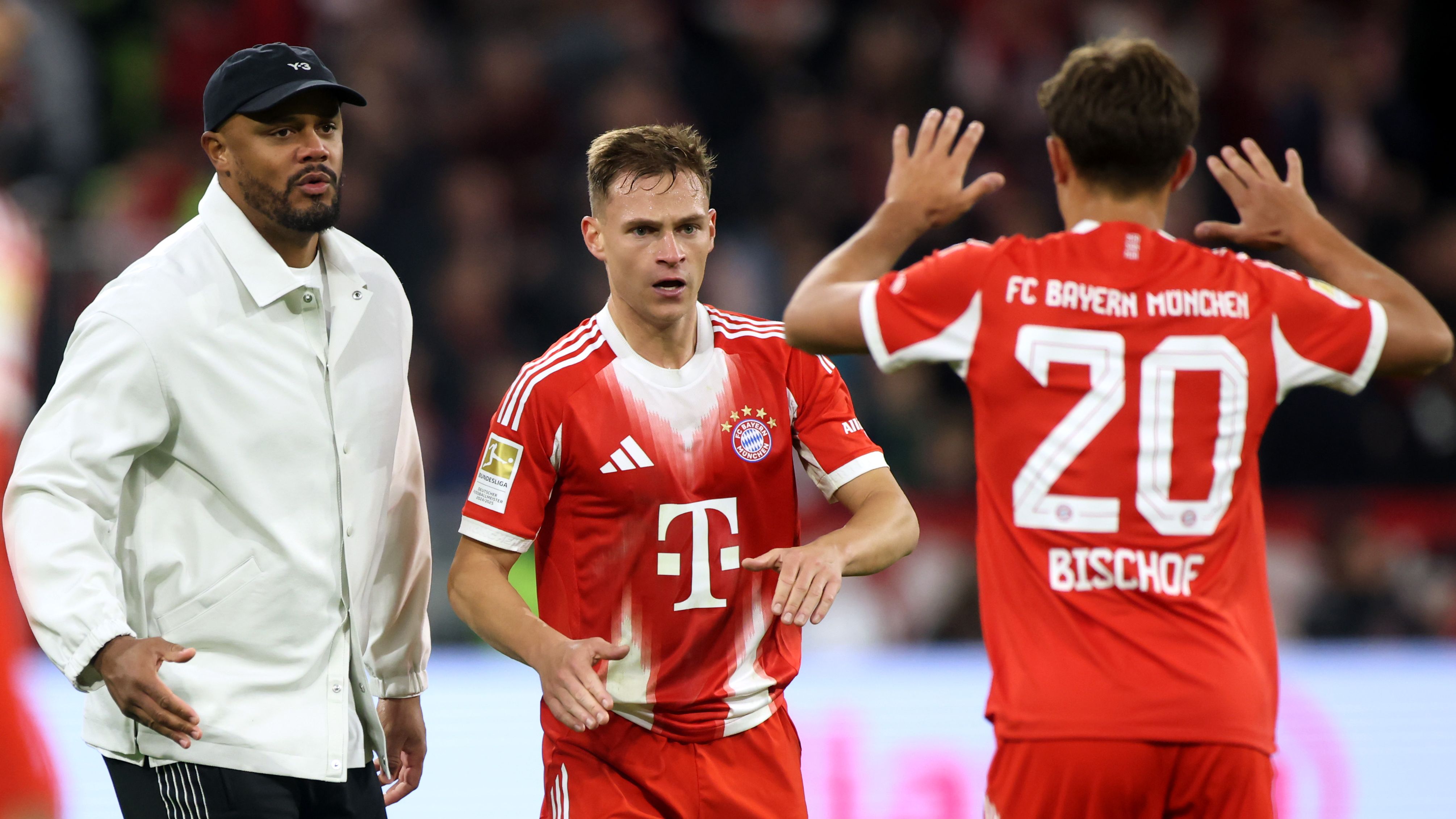 FC Bayern München v Borussia Dortmund - Bundesliga