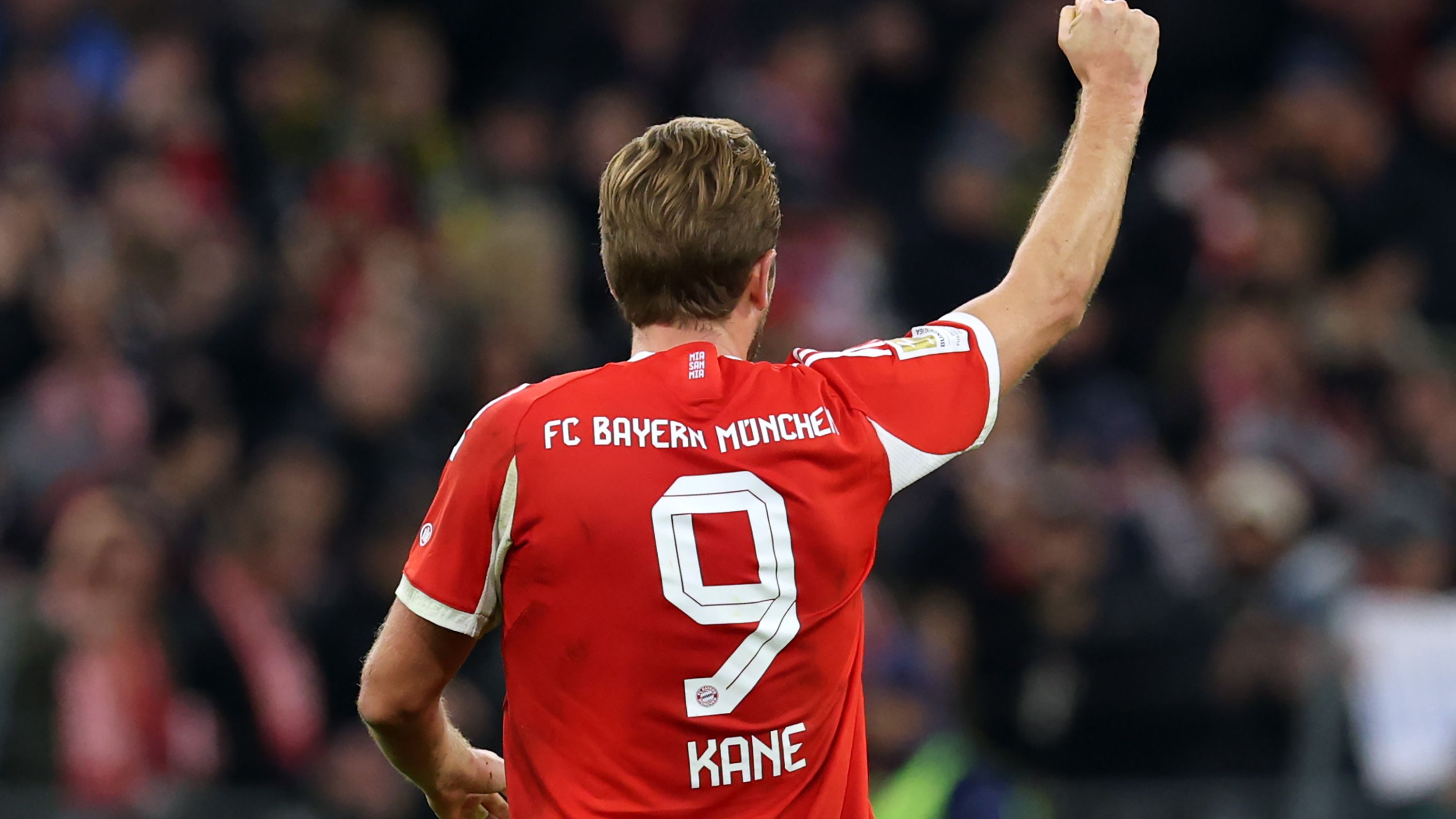 FC Bayern München v Borussia Dortmund - Bundesliga