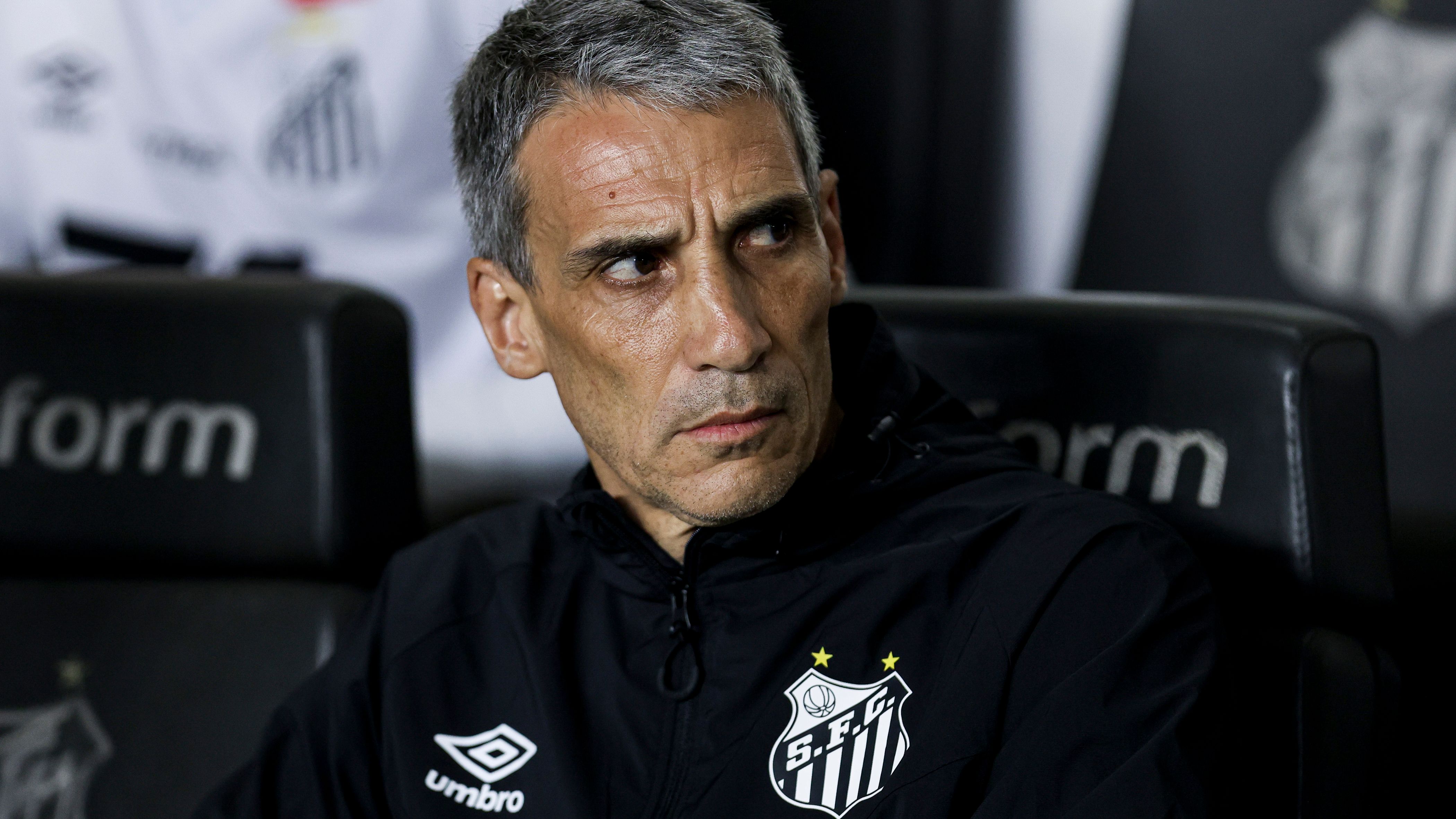 Santos v Vitoria - Brasileirao 2025