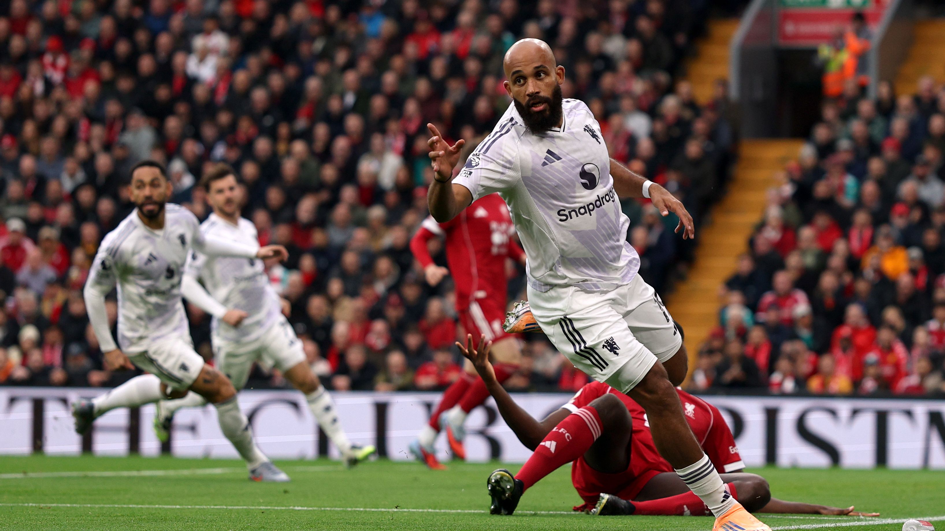 Liverpool v Manchester United - Premier League