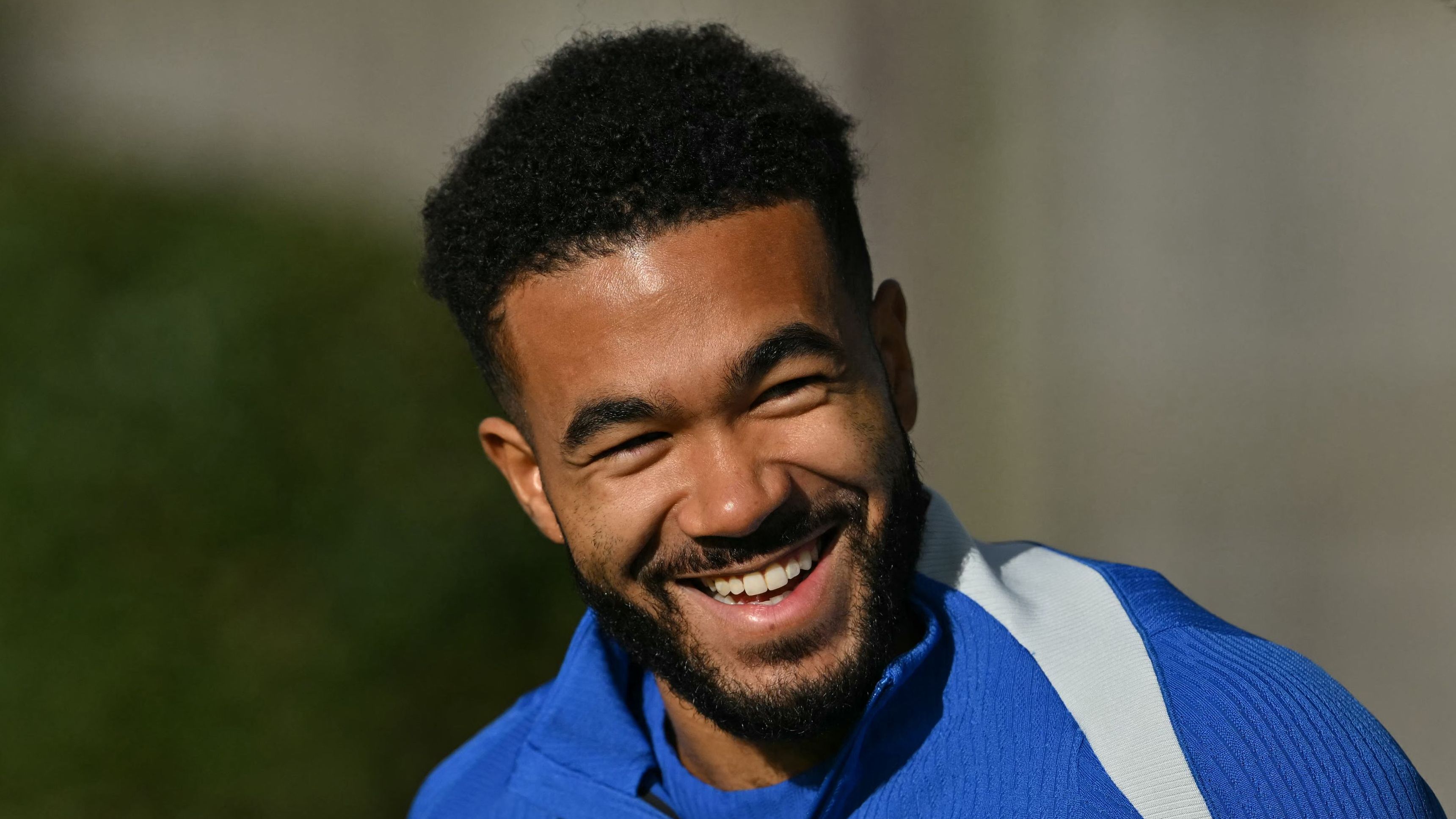 TOPSHOT-FBL-EUR-C1-CHELSEA-TRAINING