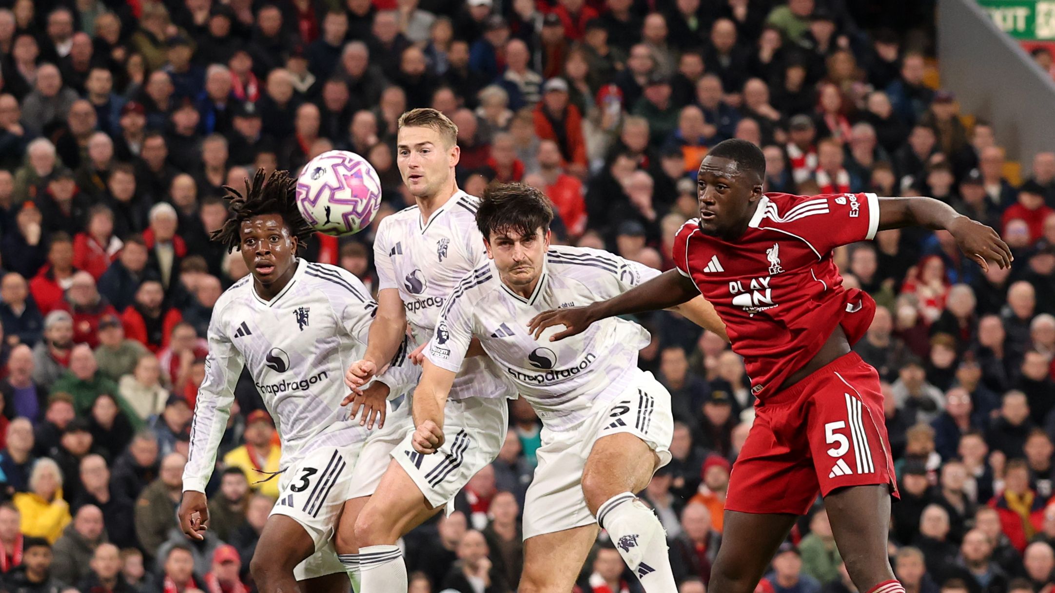 Liverpool v Manchester United - Premier League