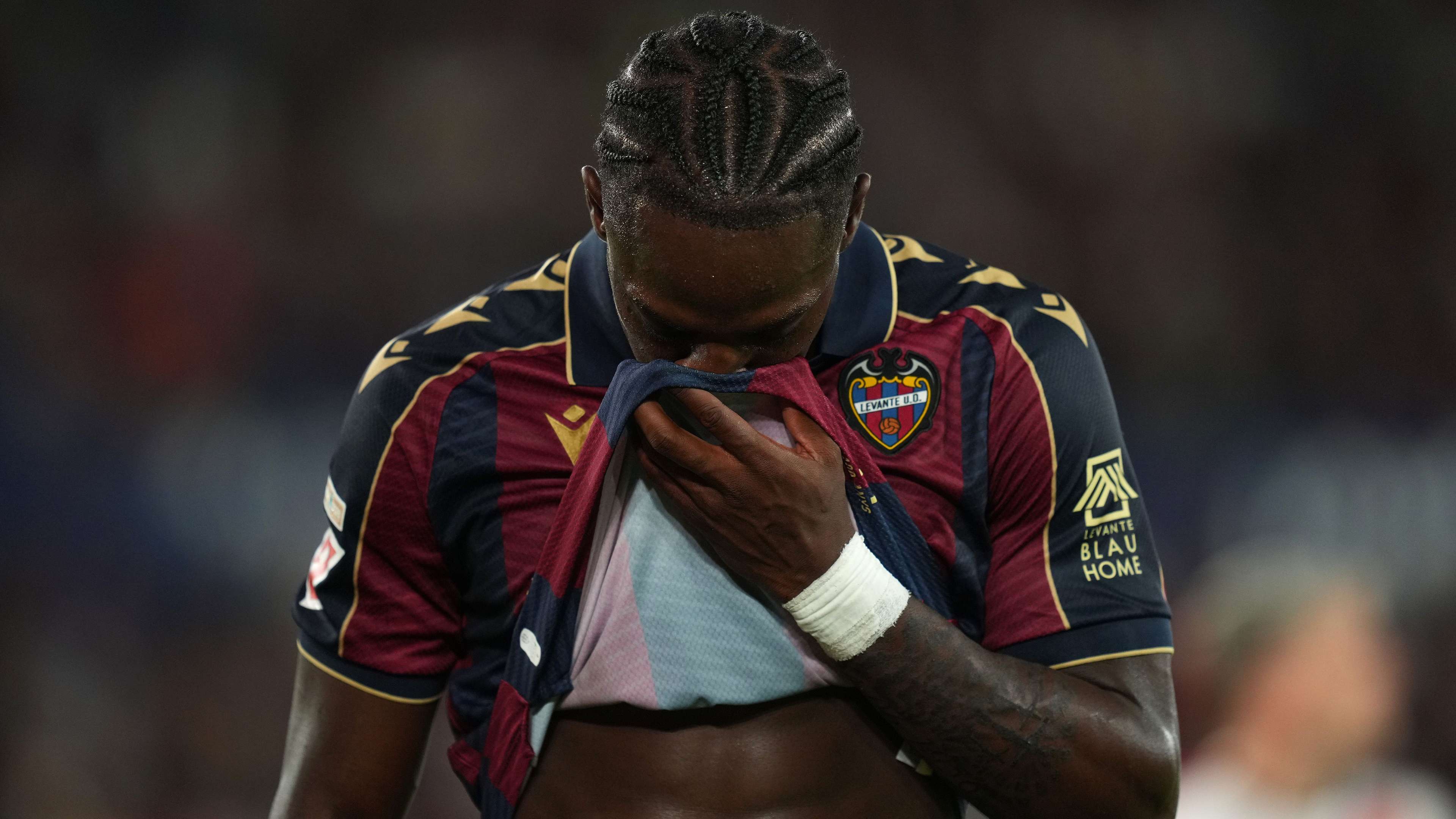 Levante UD v Rayo Vallecano de Madrid - LaLiga EA Sports