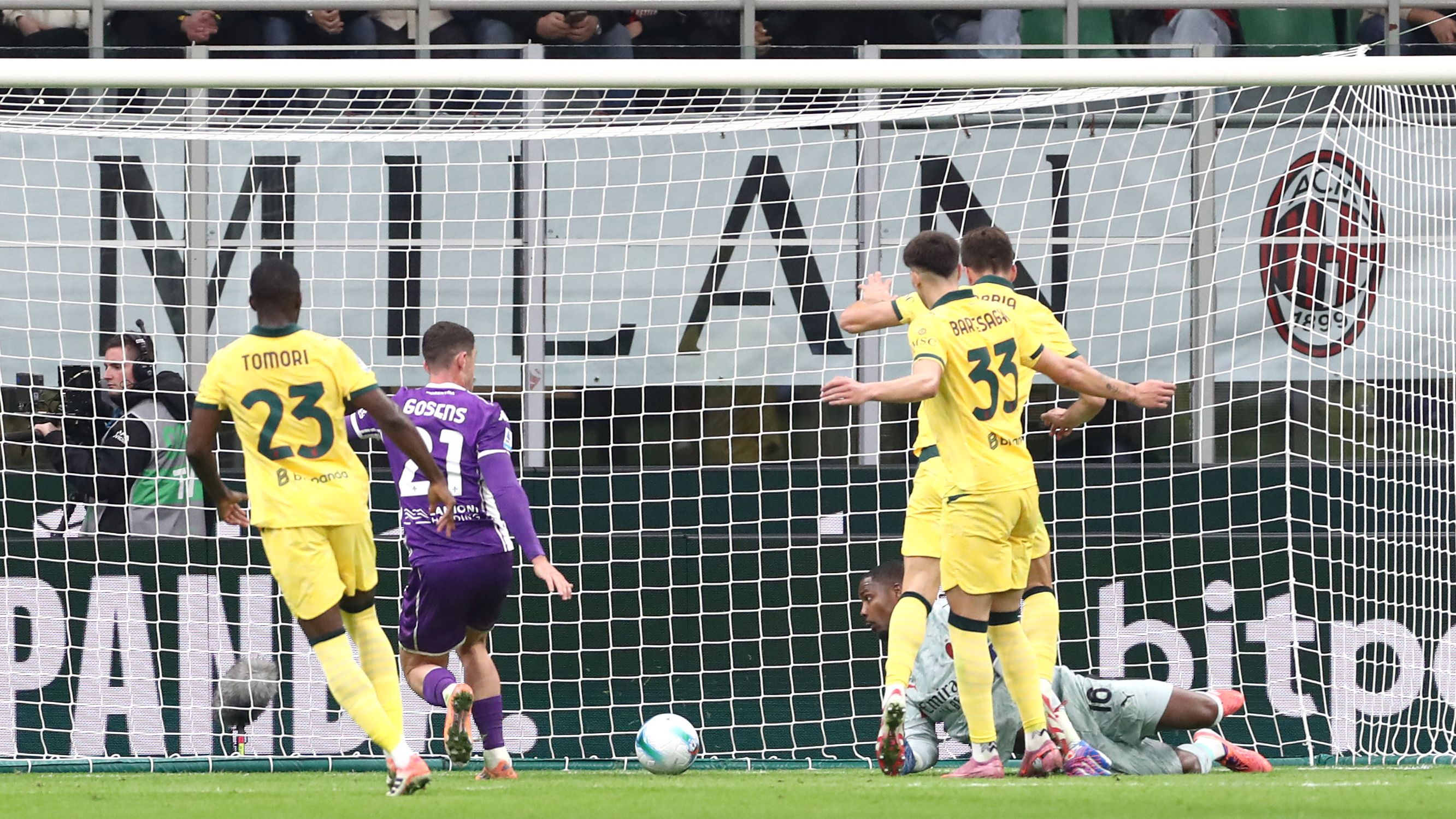 AC Milan v ACF Fiorentina - Serie A
