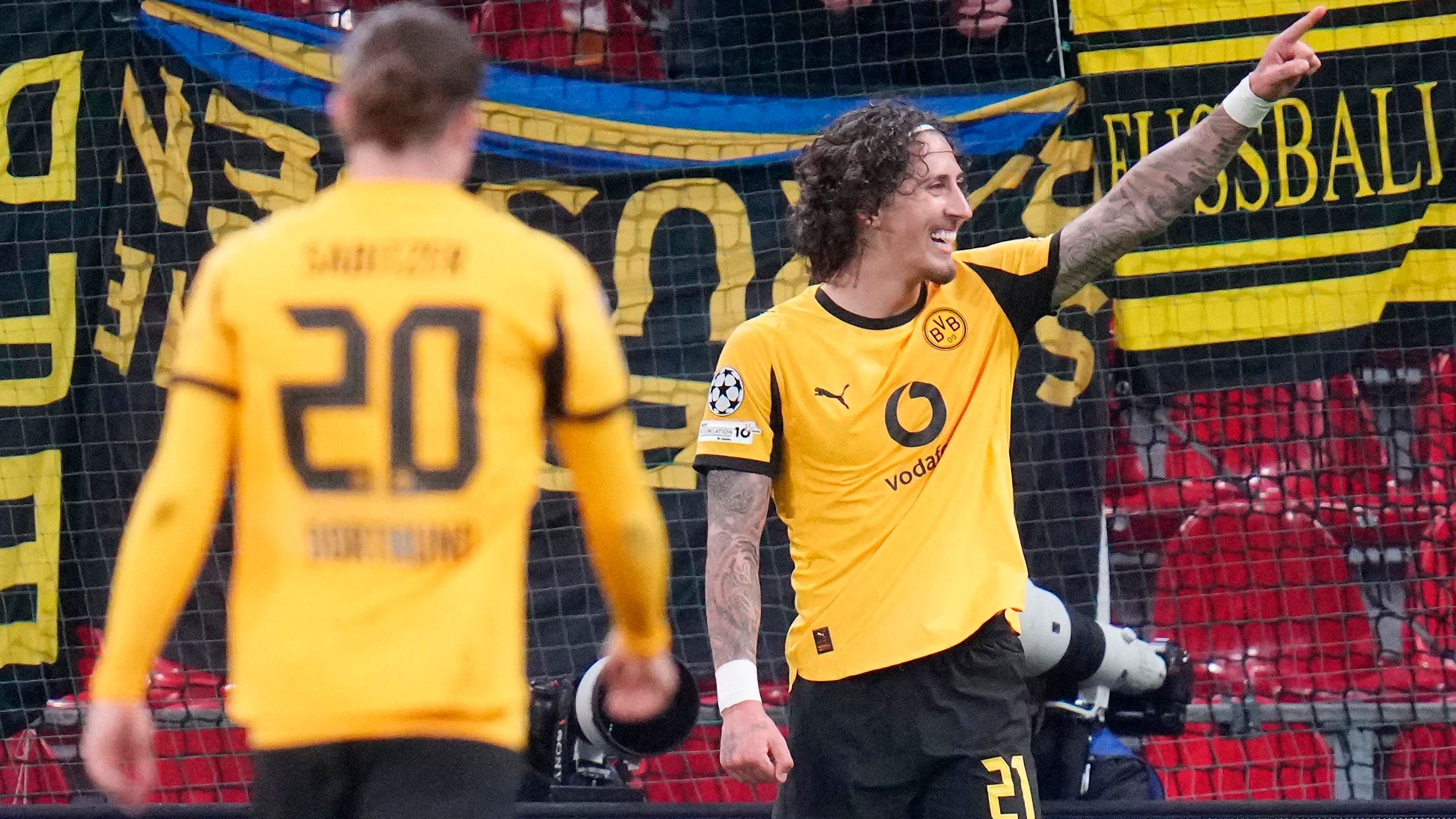 TOPSHOT-FBL-EUR-C1-COPENHAGEN-DORTMUND