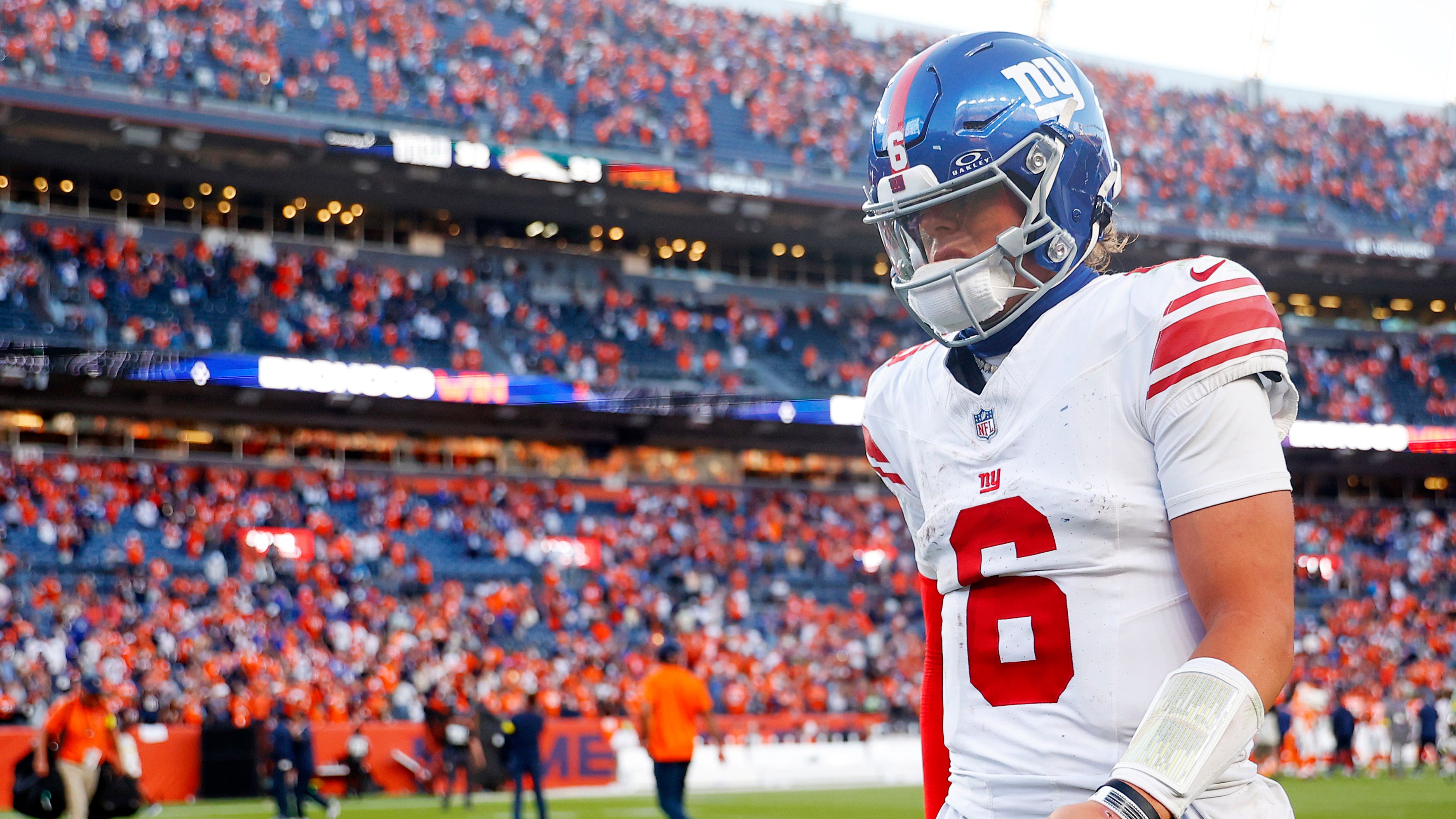 New York Giants v Denver Broncos