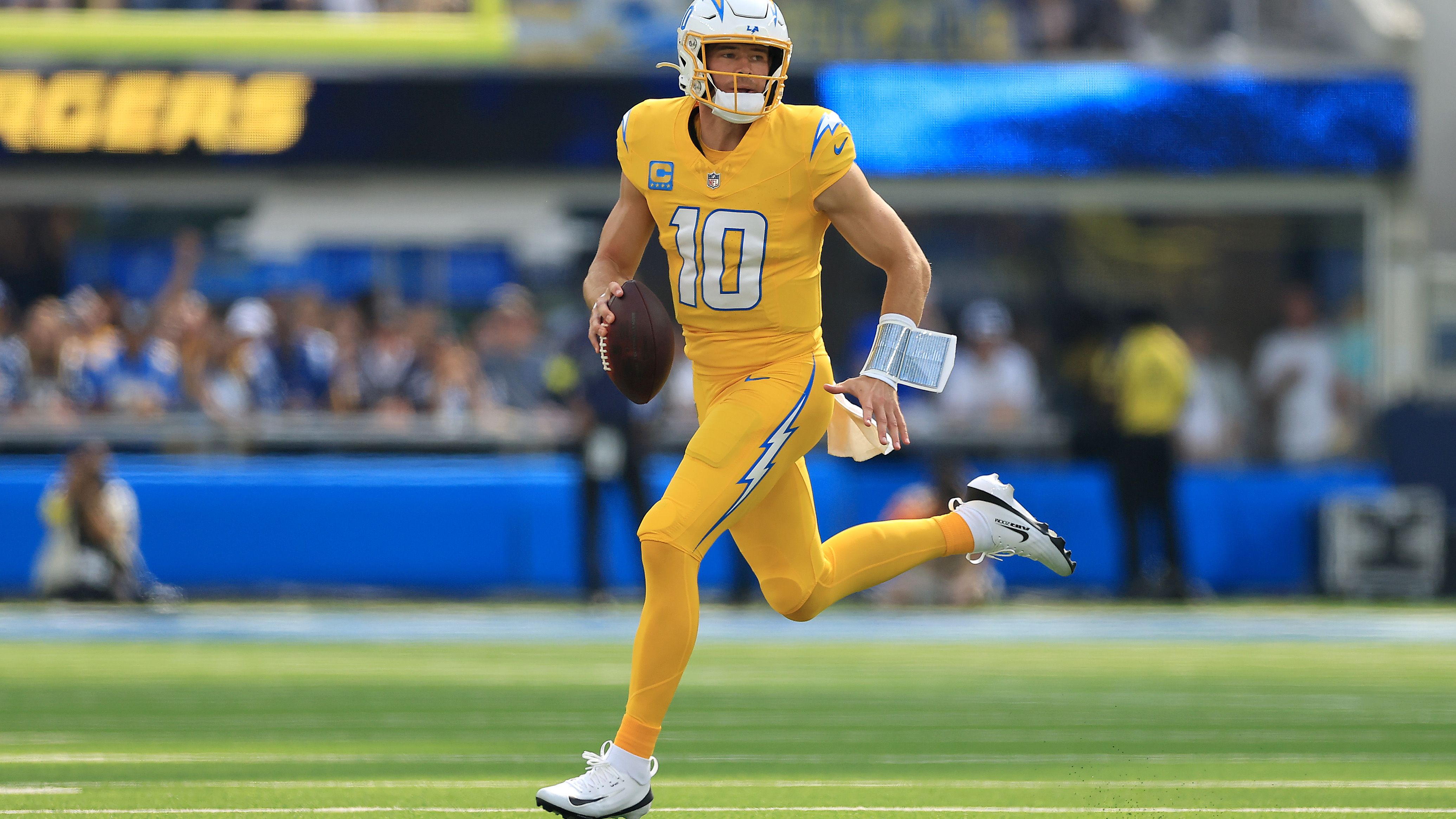 Indianapolis Colts v Los Angeles Chargers