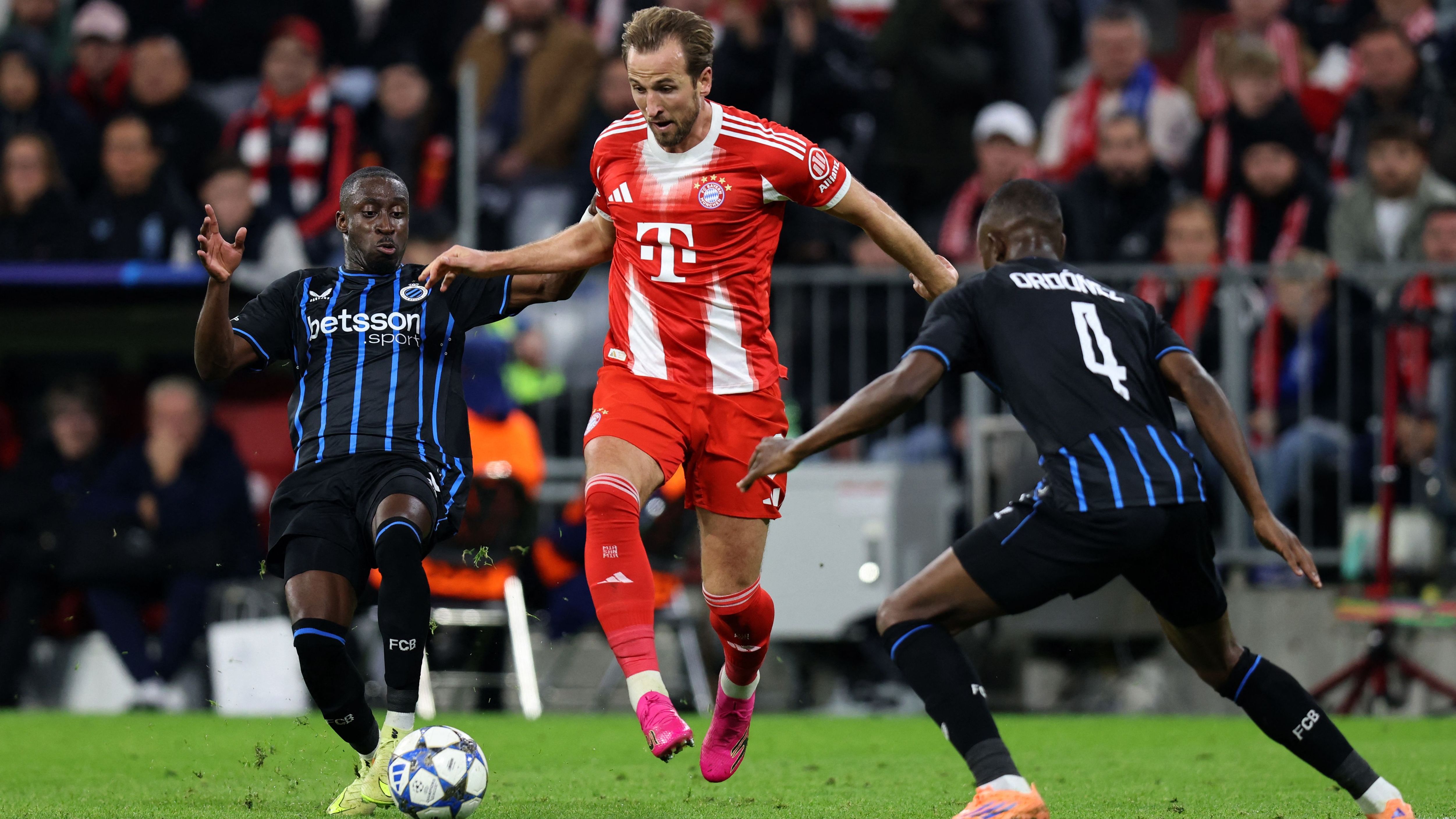FBL-EUR-C1-BAYERN MUNICH-BRUGGE