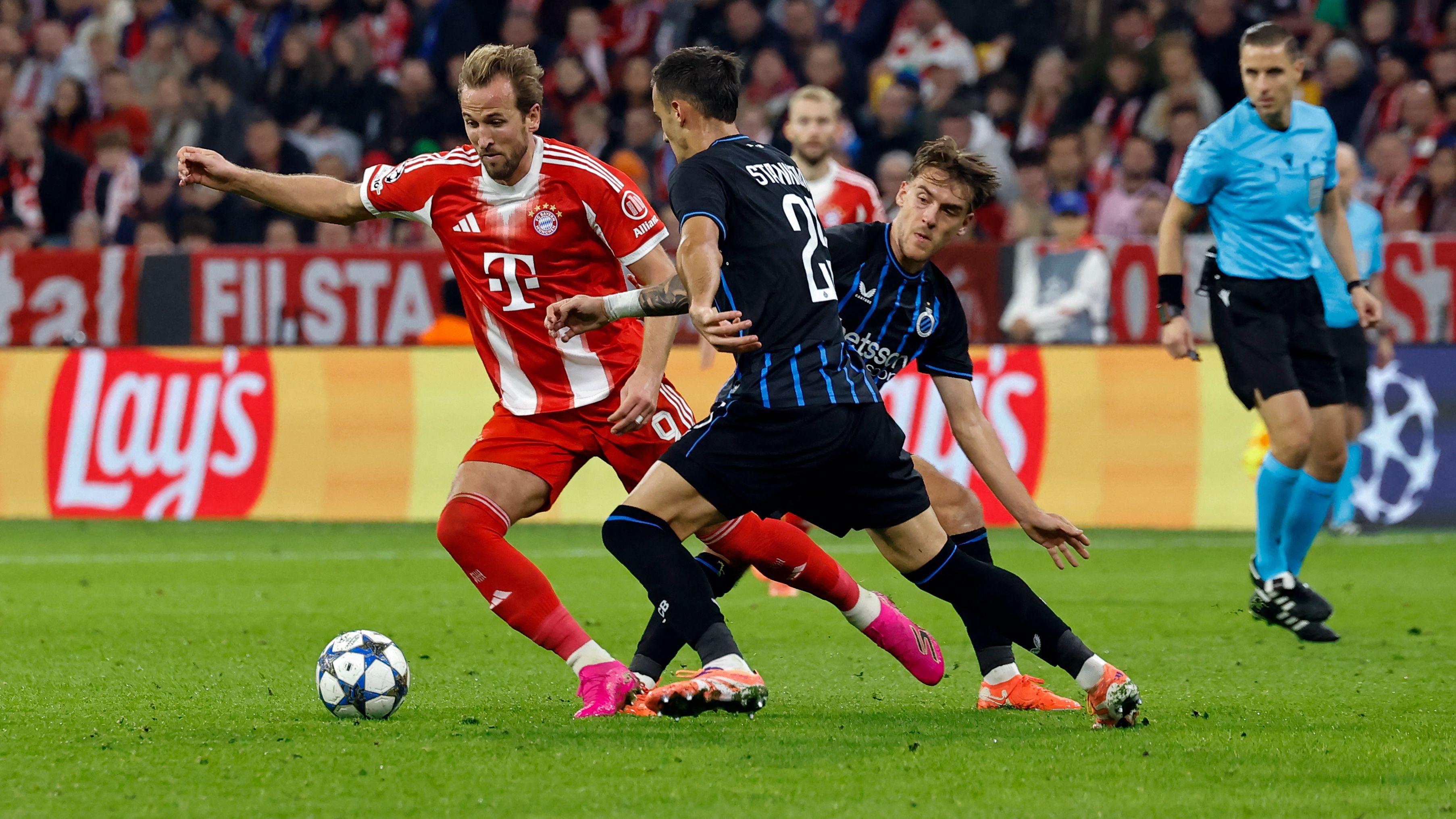 FBL-EUR-C1-BAYERN MUNICH-BRUGGE