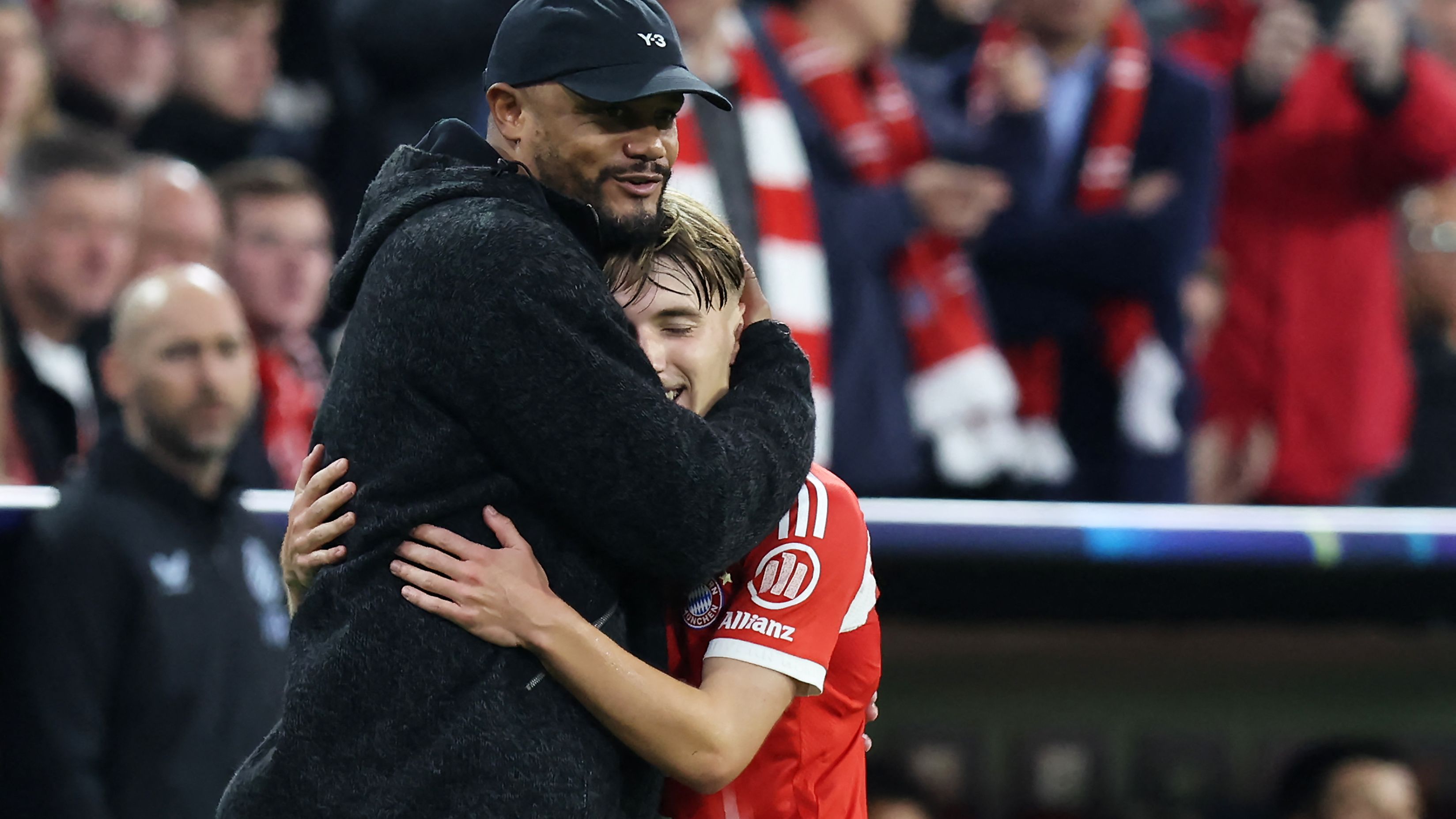 TOPSHOT-FBL-EUR-C1-BAYERN MUNICH-BRUGGE