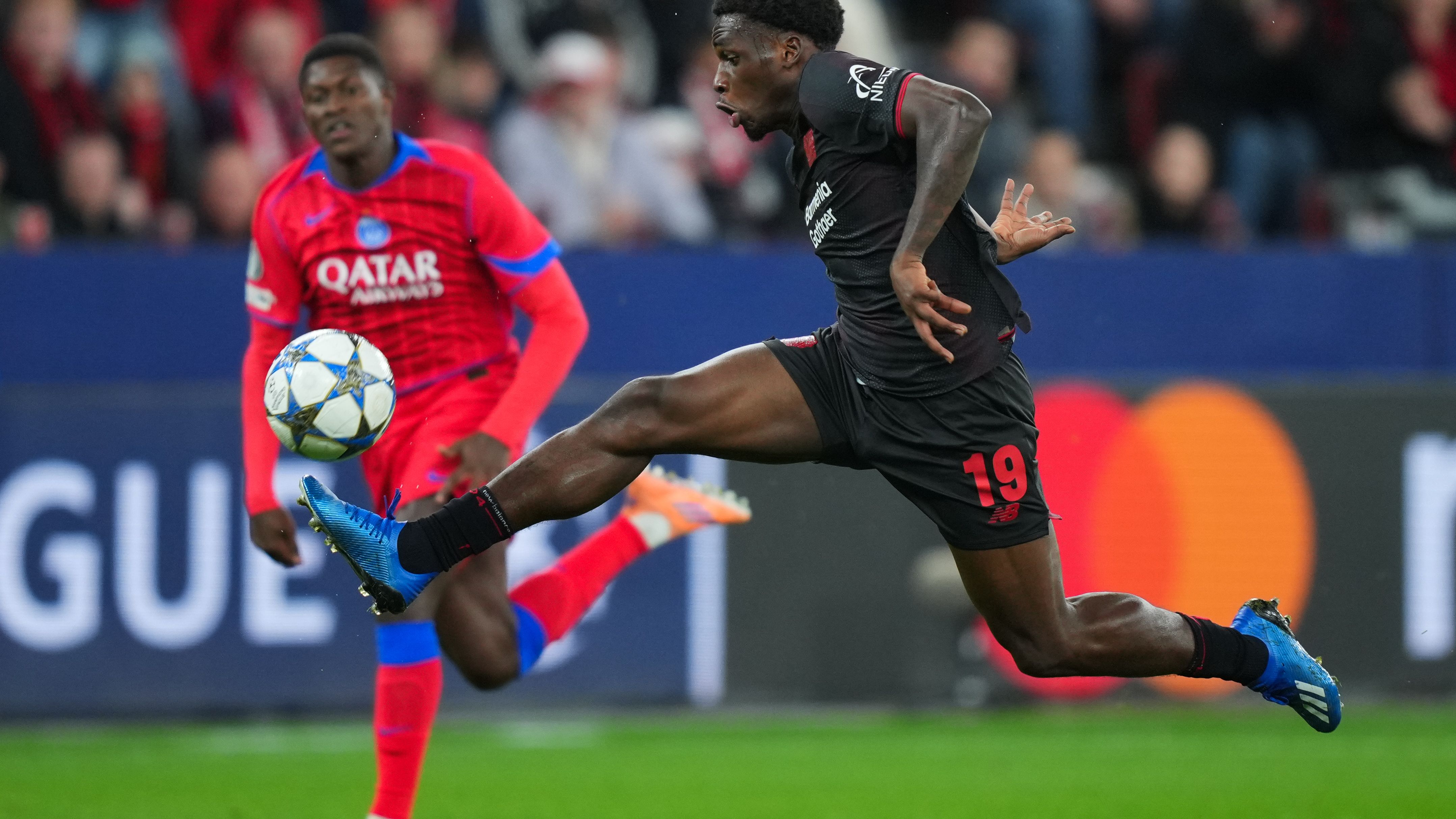 Bayer 04 Leverkusen v Paris Saint-Germain - UEFA Champions League 2025/26 League Phase MD3