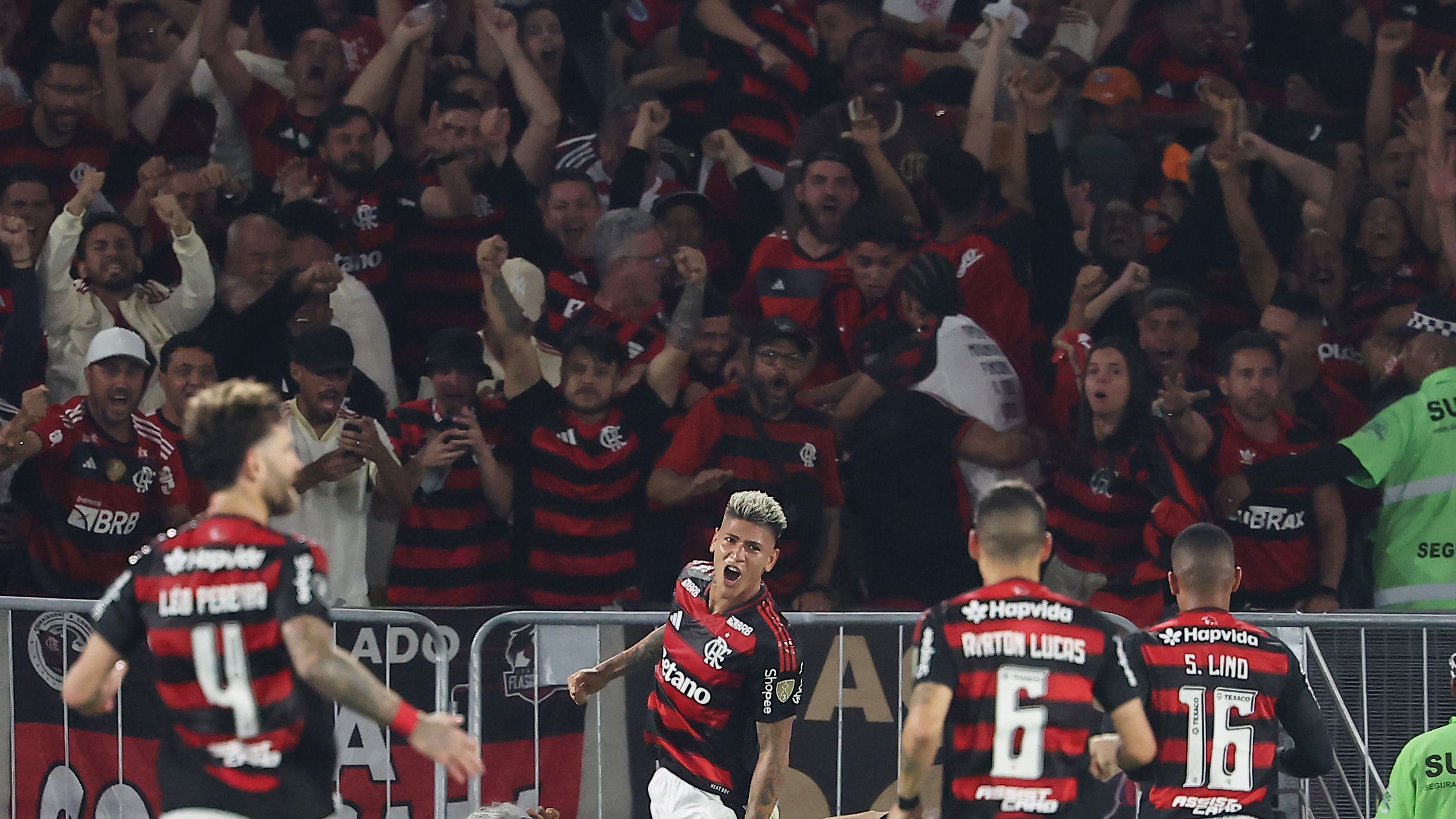 Flamengo v Racing Club - Copa CONMEBOL Libertadores 2025