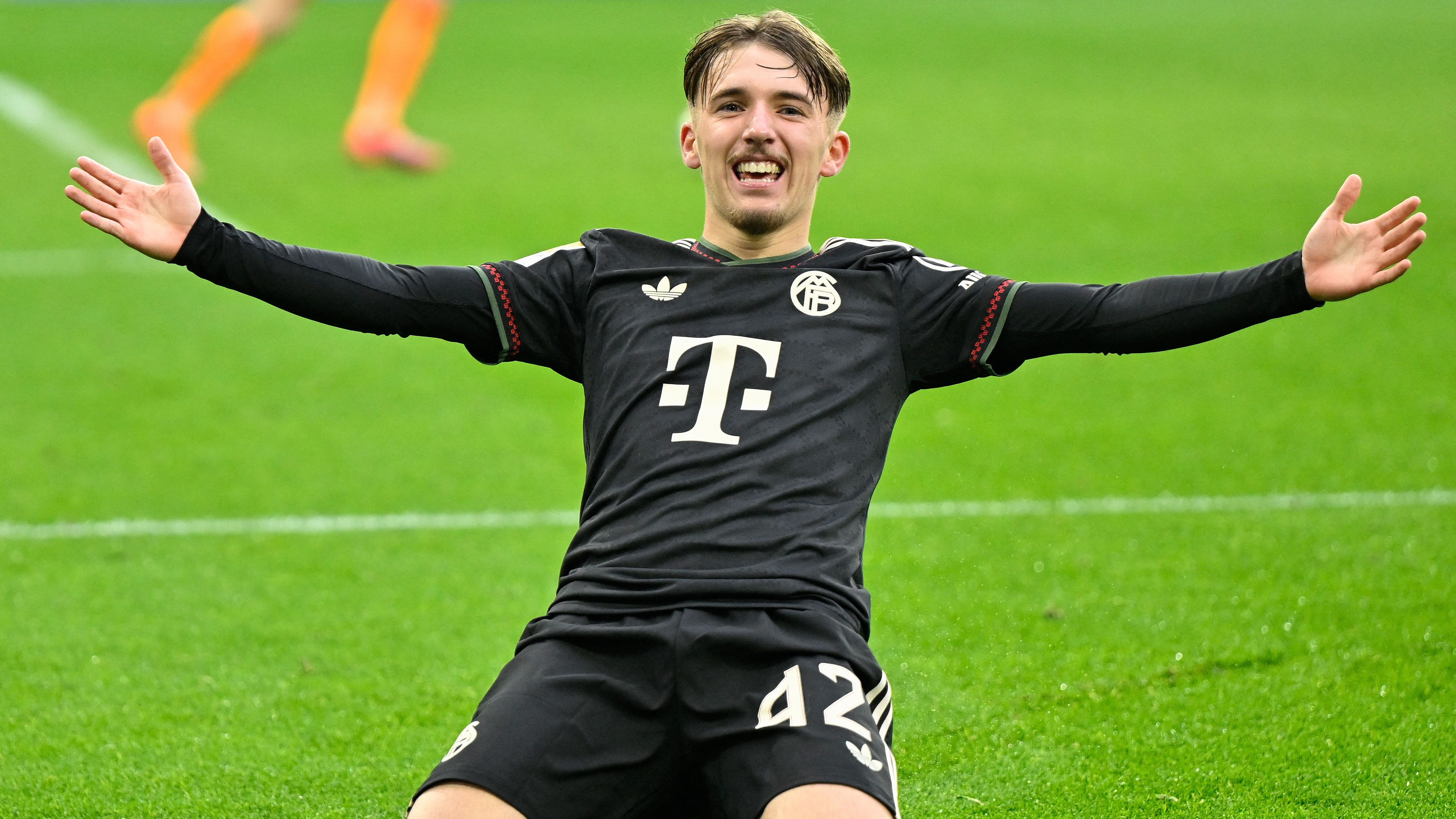 FBL-GER-BUNDESLIGA-MOENCHENGLADBACH-BAYERN MUNICH