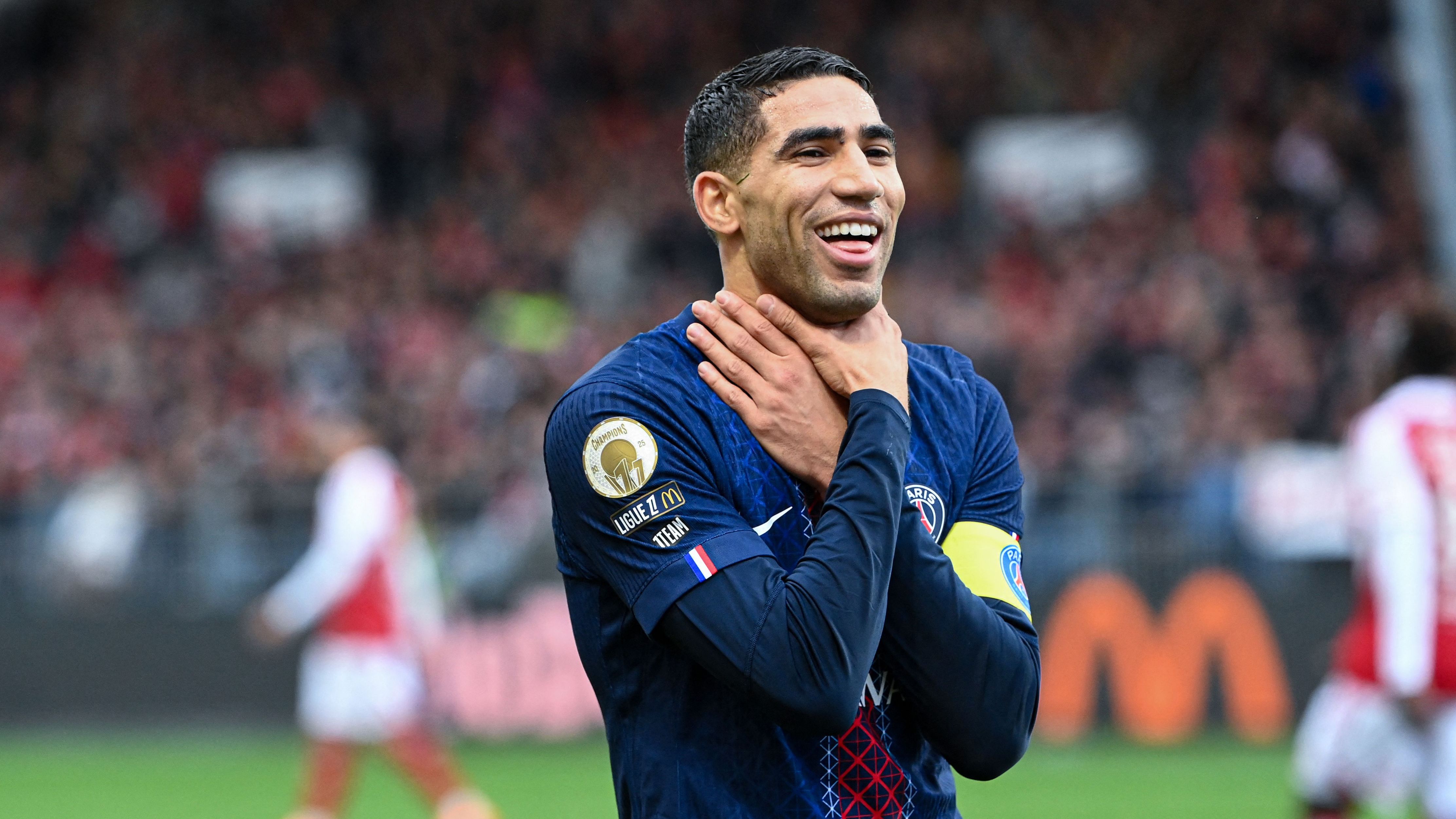 TOPSHOT-FBL-FRA-LIGUE1-BREST-PSG