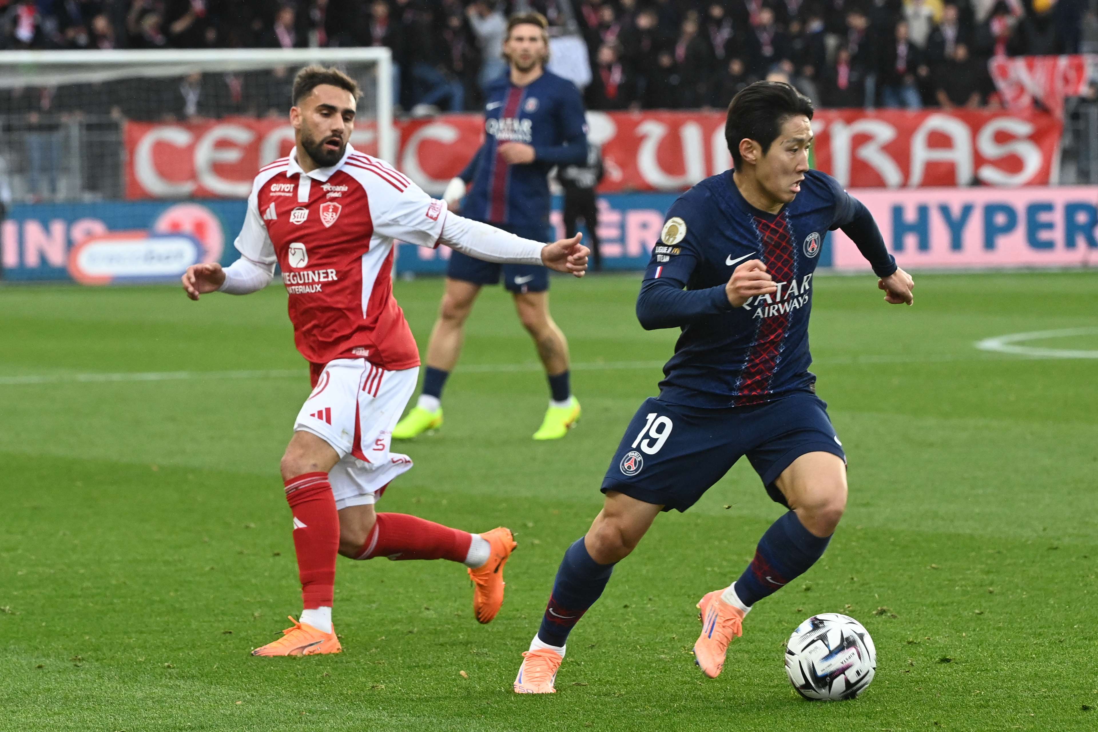 FBL-FRA-LIGUE1-BREST-PSG