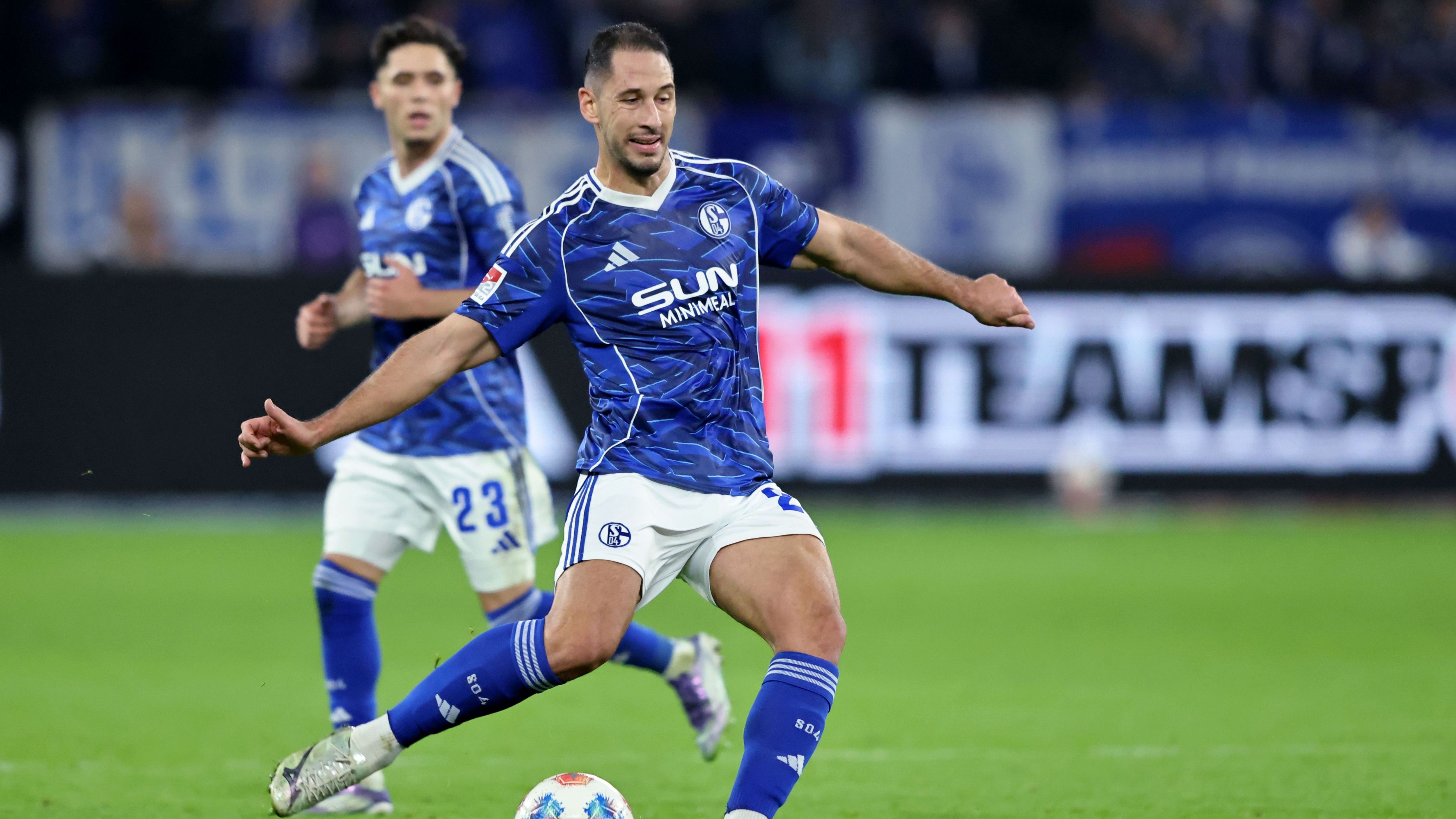 FC Schalke 04 v SV Darmstadt 98 - 2. Bundesliga