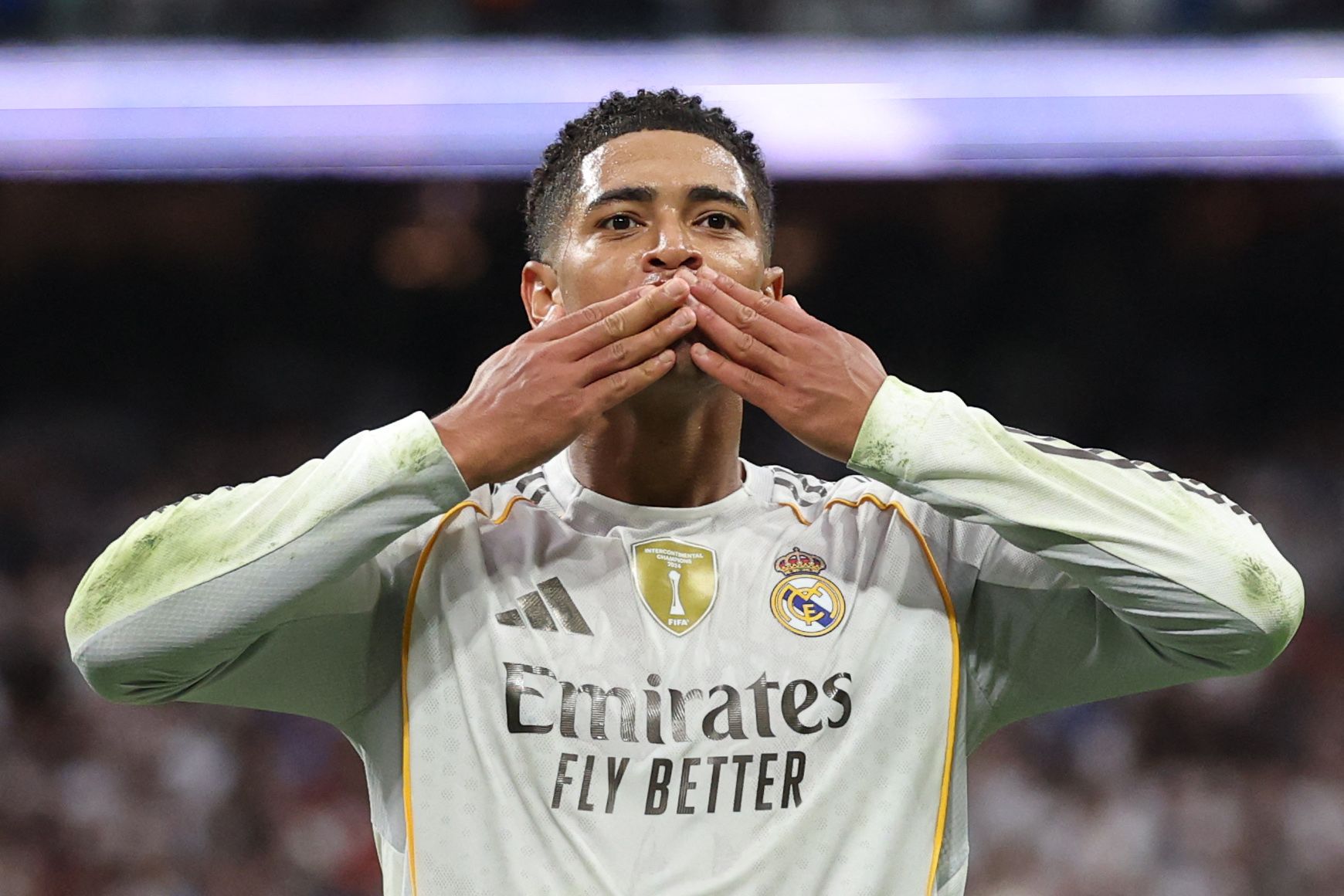 TOPSHOT-FBL-ESP-LIGA-REAL MADRID-BARCELONA