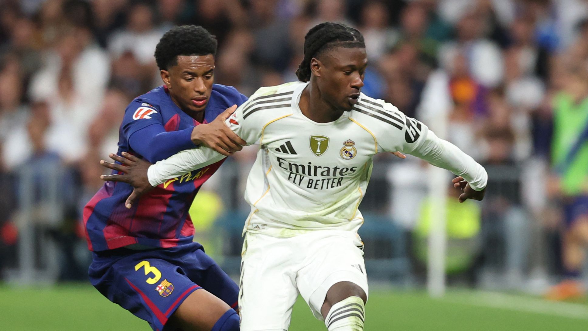 TOPSHOT-FBL-ESP-LIGA-REAL MADRID-BARCELONA