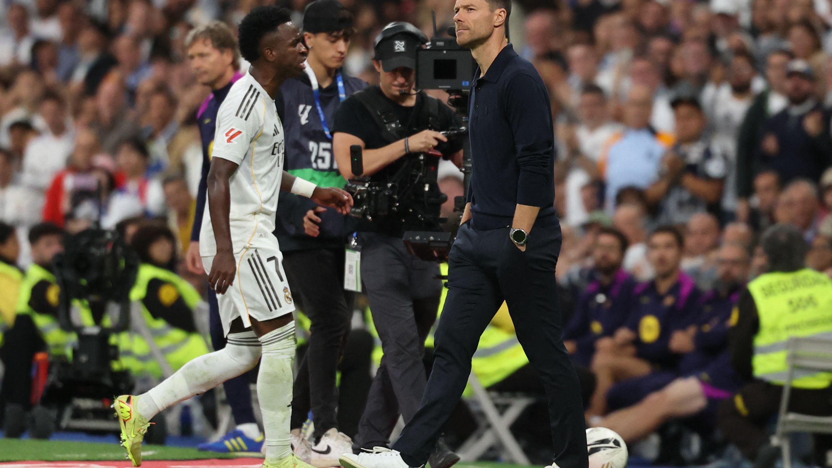 Real - Barça : Le coup de sang de Vinicius Jr après sa sortie