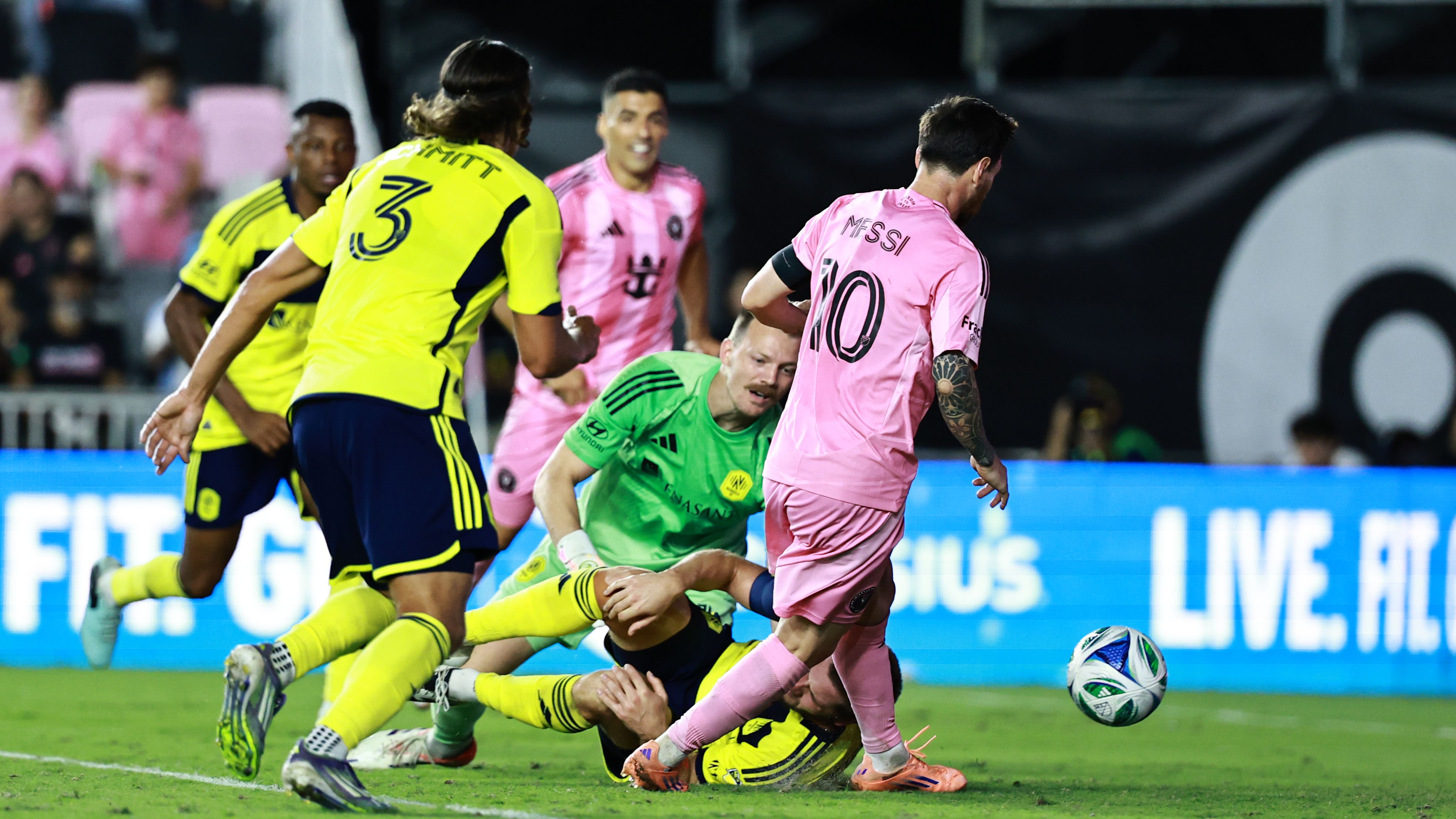 Inter Miami CF v Nashville SC - 2025 MLS Cup Playoffs