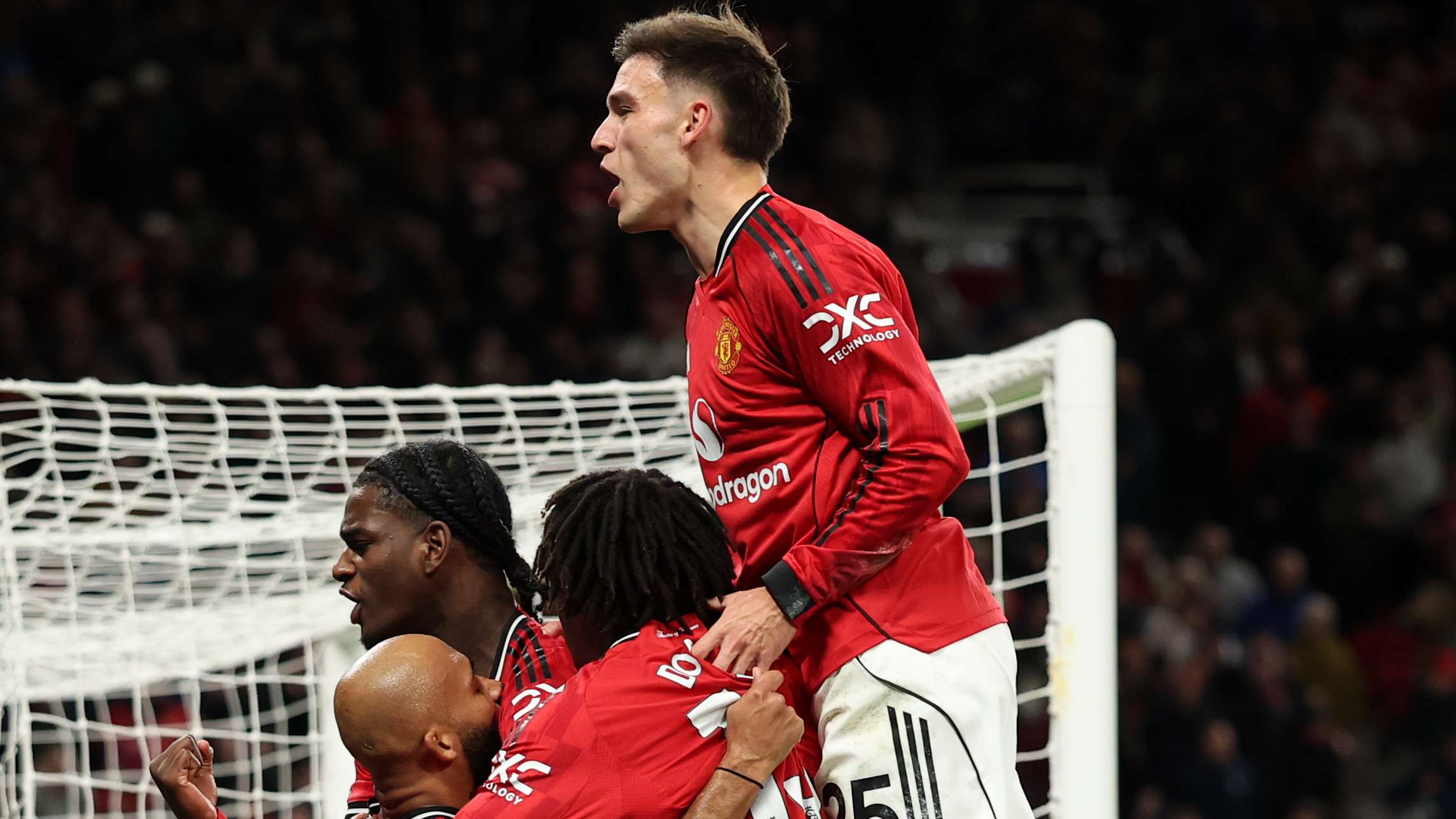 Manchester United v Brighton & Hove Albion - Premier League