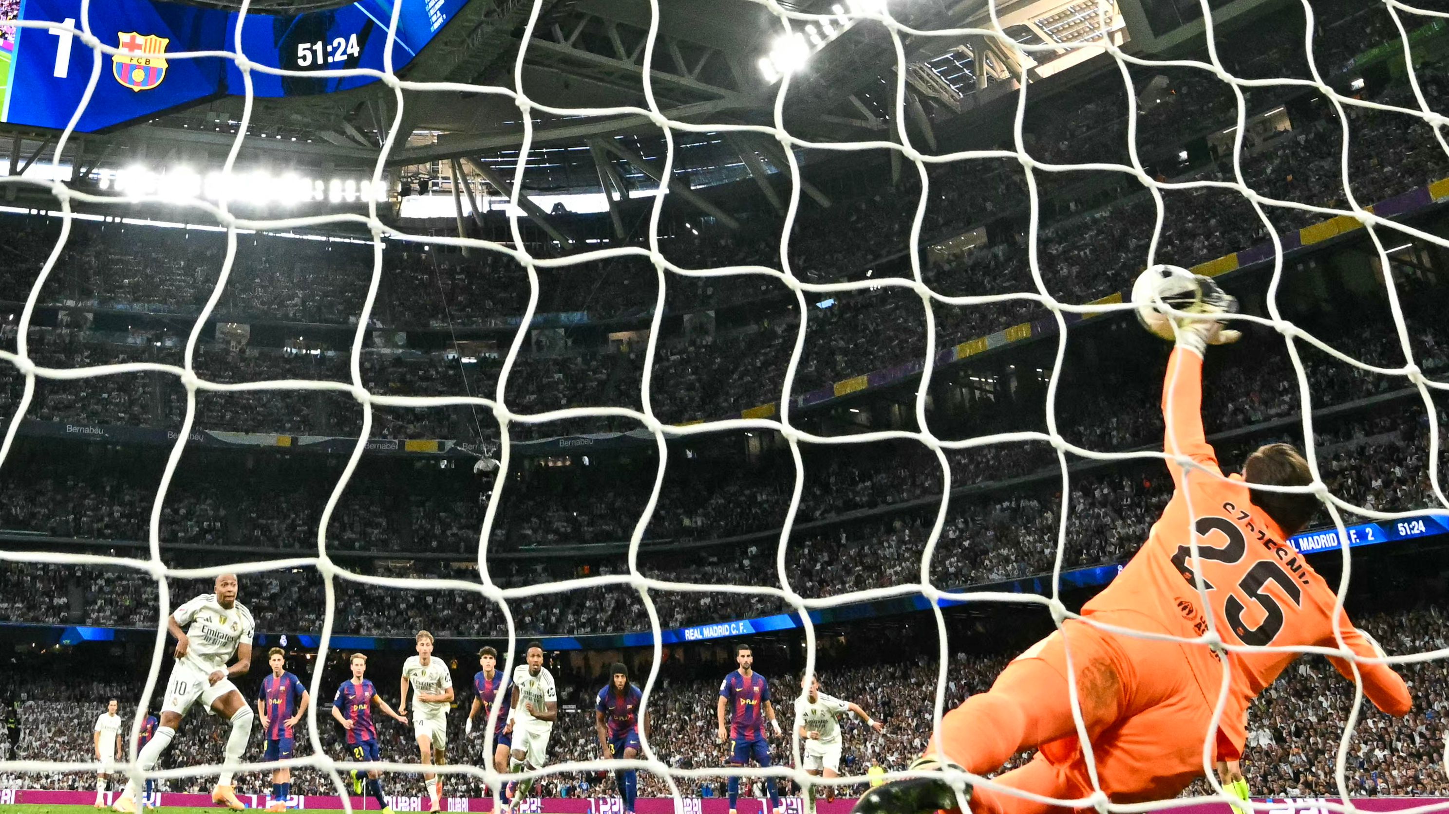 FBL-ESP-LIGA-REAL MADRID-BARCELONA