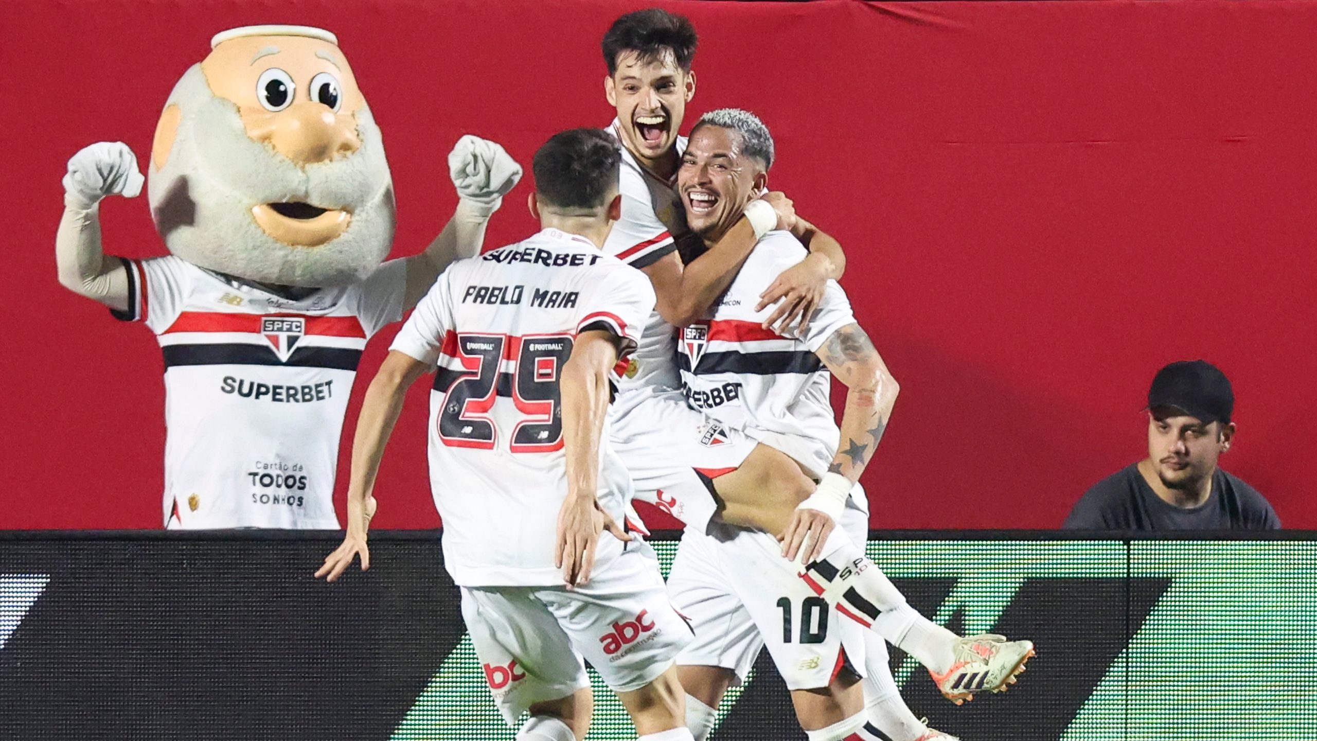 Sao Paulo v Bahia - Brasileirao 2025