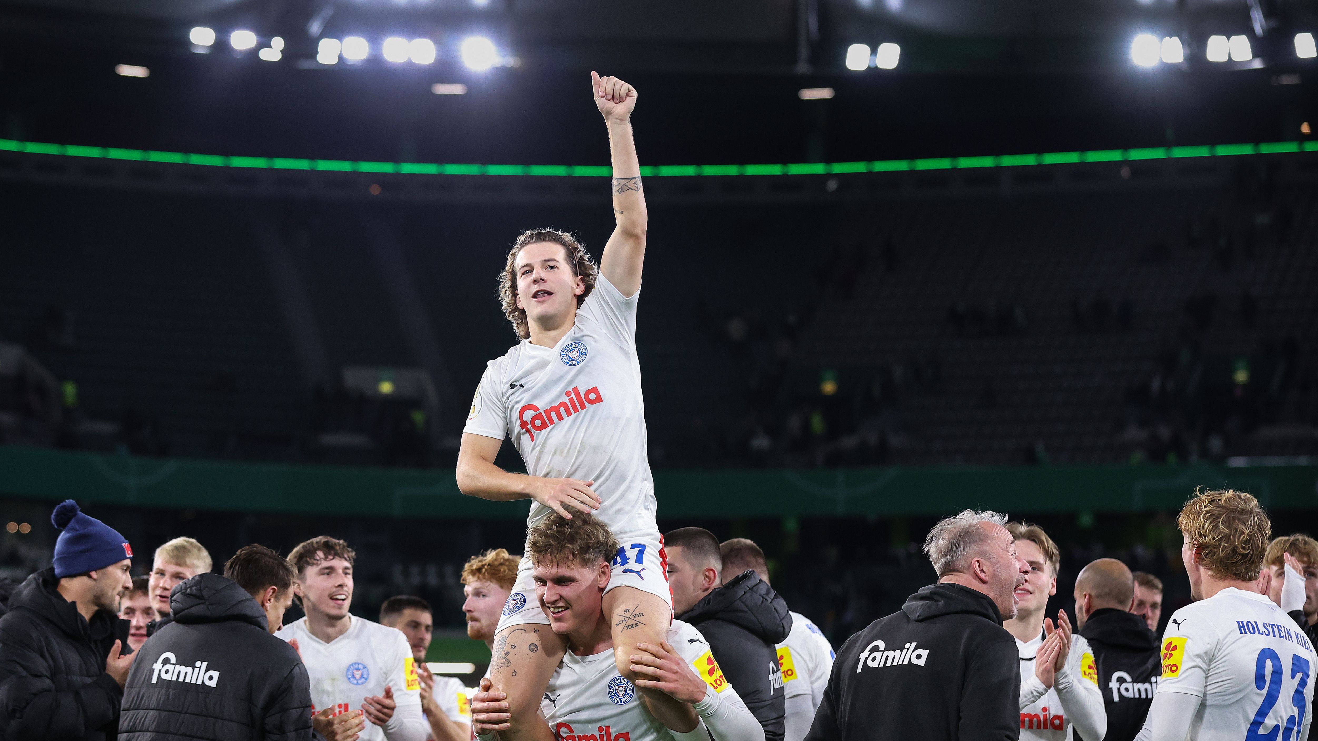 VfL Wolfsburg v Holstein Kiel - DFB Cup: Round Two