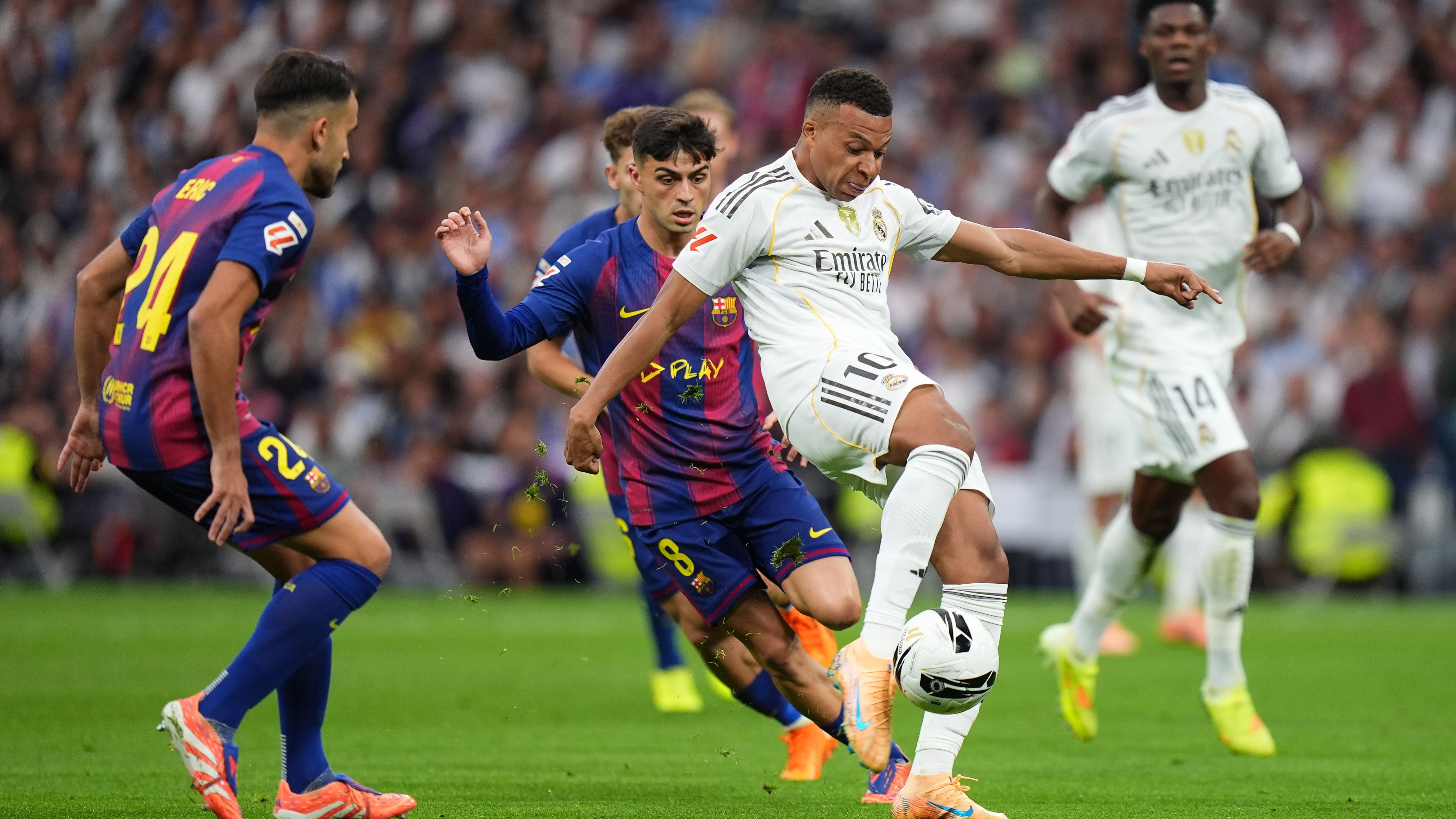 Real Madrid CF v FC Barcelona - LaLiga EA Sports