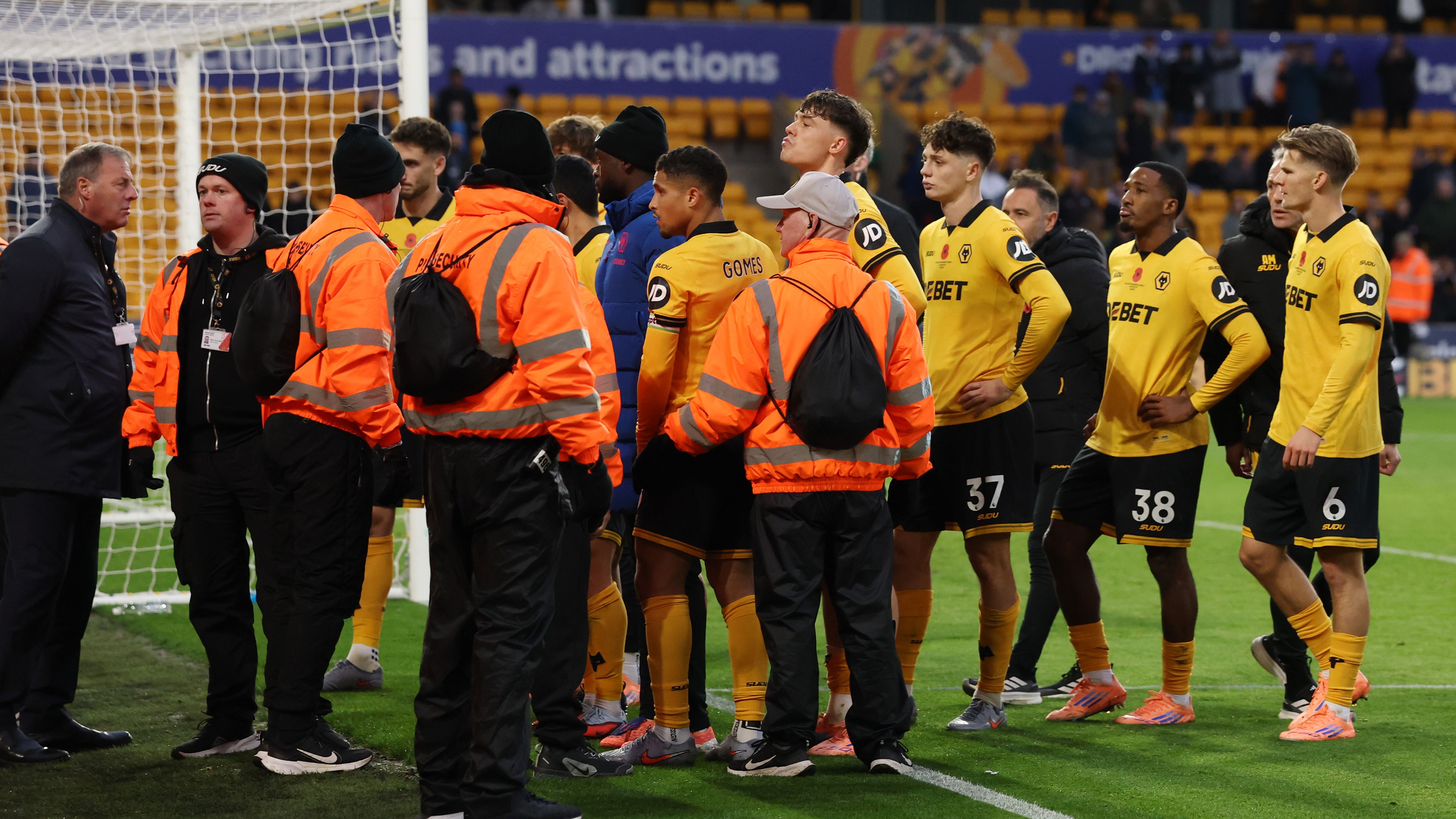 Wolverhampton Wanderers v Burnley - Premier League