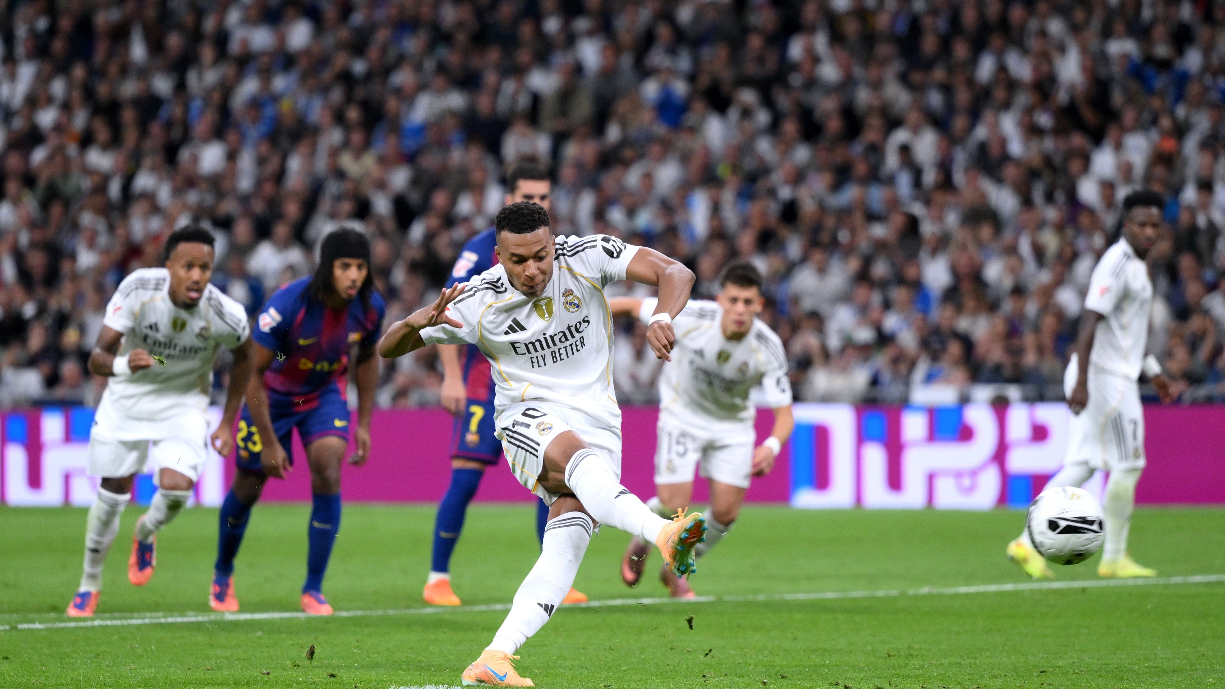 Real Madrid CF v FC Barcelona - LaLiga EA Sports