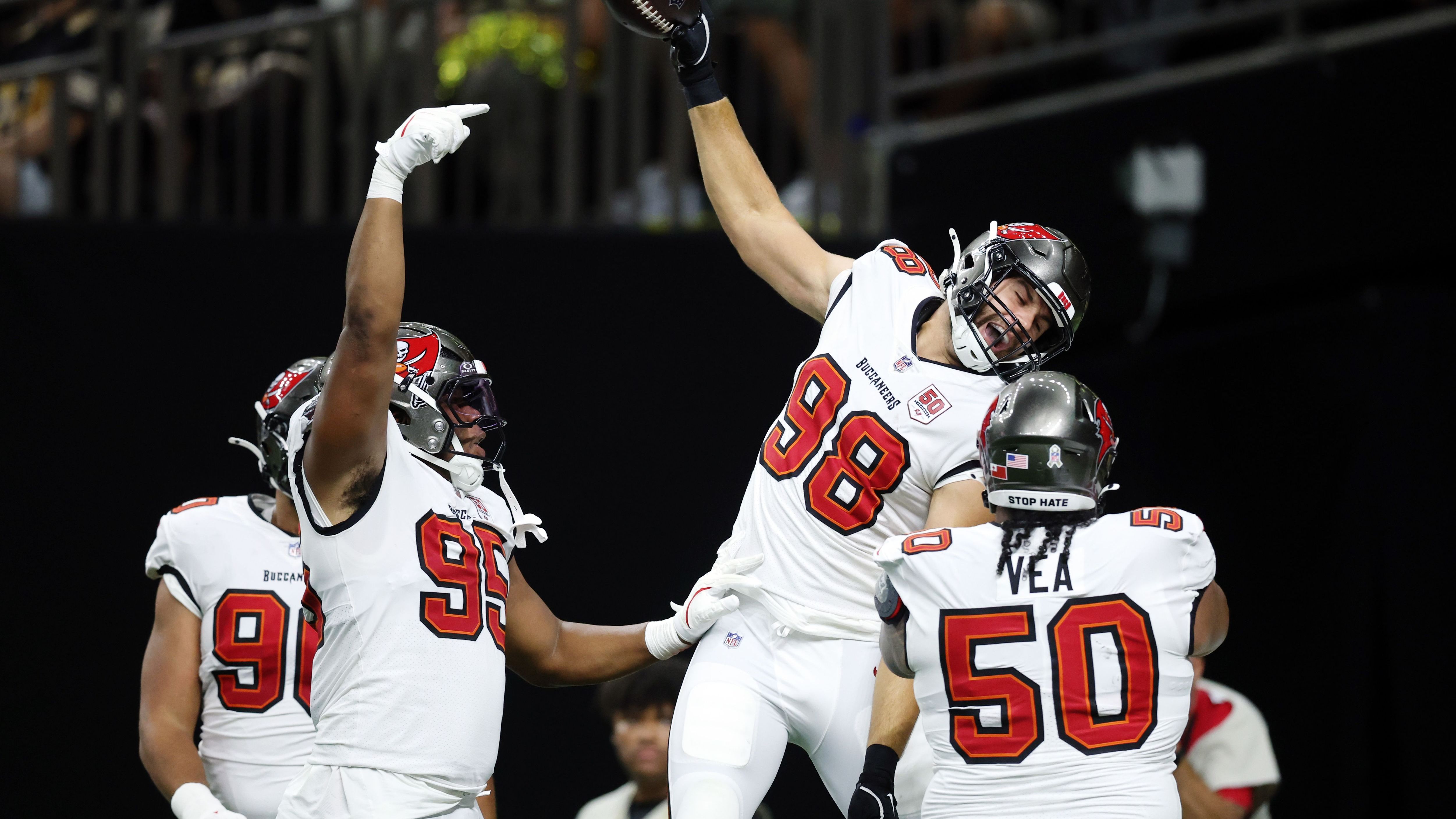 Tampa Bay Buccaneers v New Orleans Saints