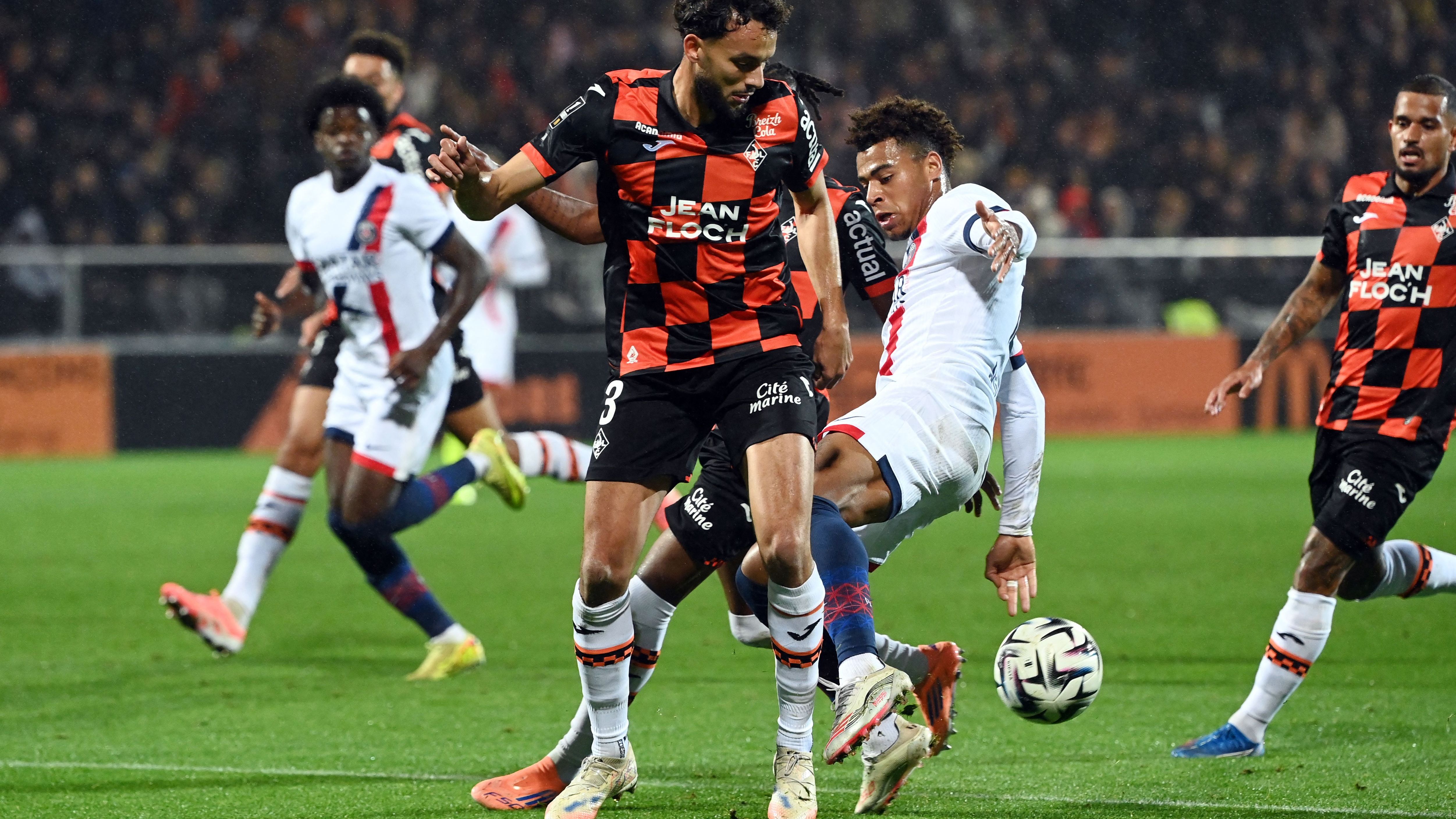 FBL-FRA-LIGUE1-LORIENT-PSG