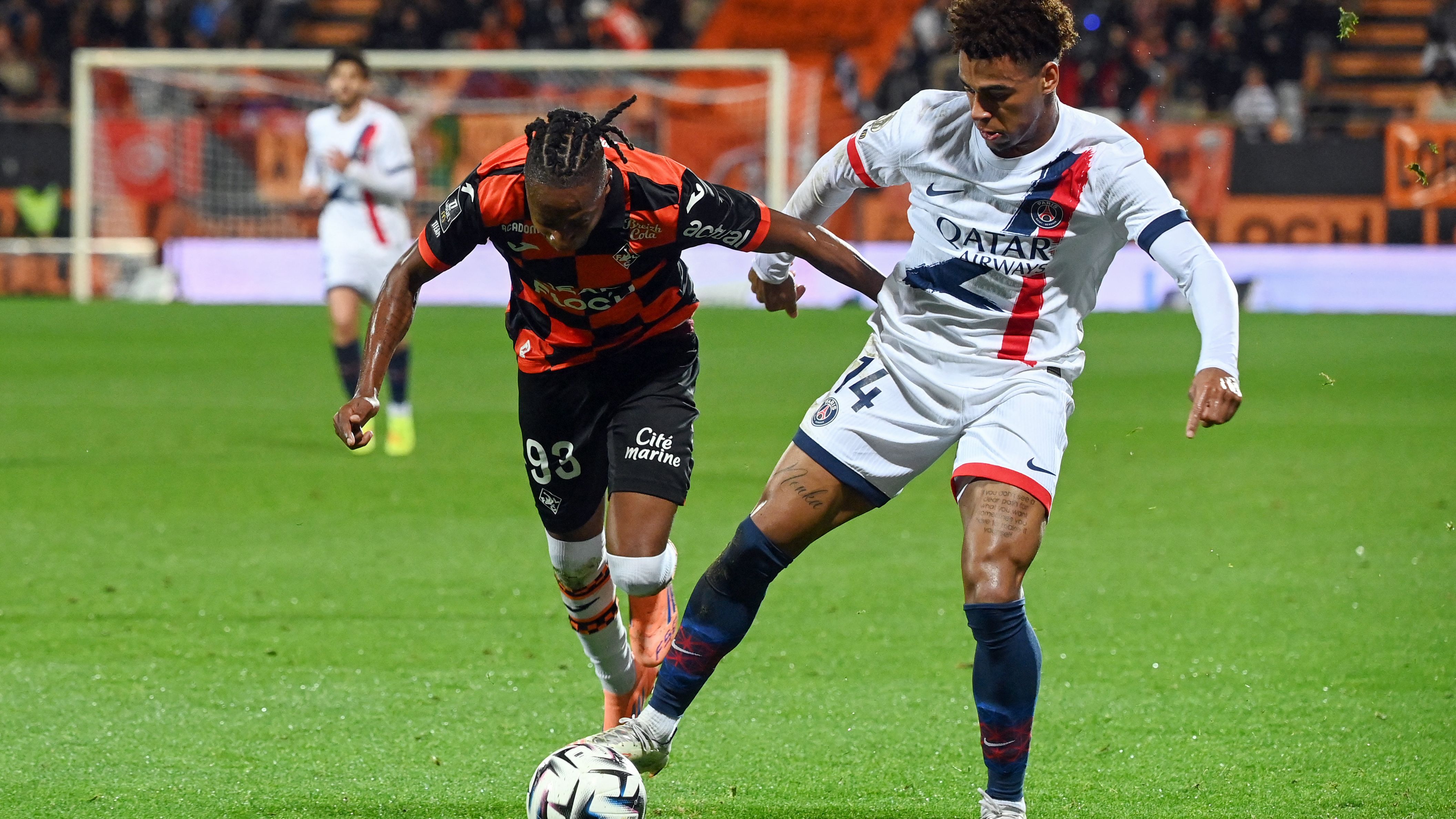 FBL-FRA-LIGUE1-LORIENT-PSG