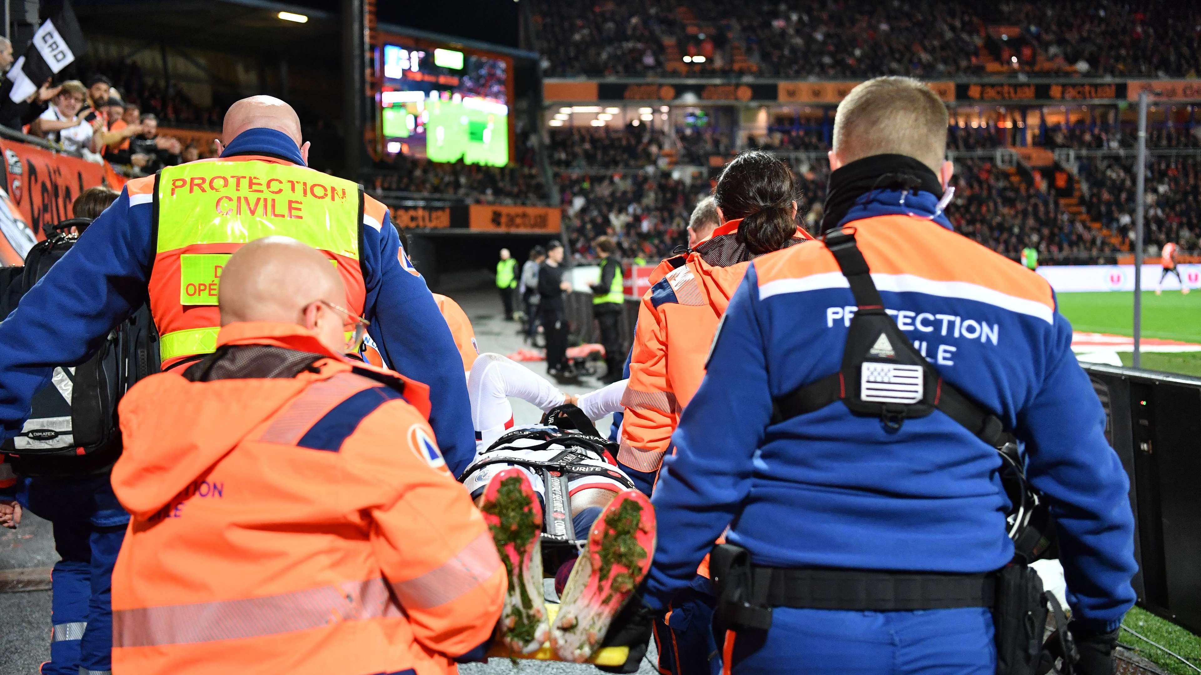 FBL-FRA-LIGUE1-LORIENT-PSG