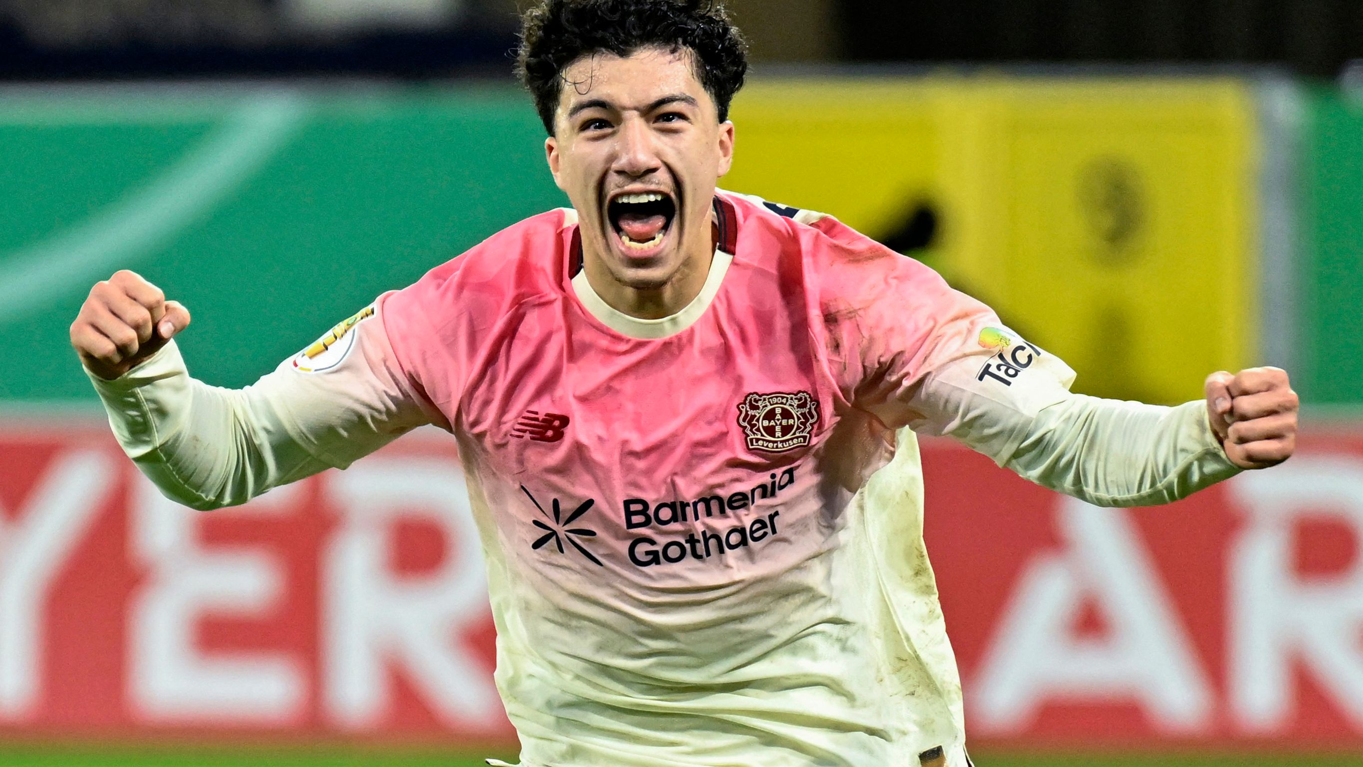 TOPSHOT-CORRECTION / FBL-GER-CUP-PADERBORN-LEVERKUSEN