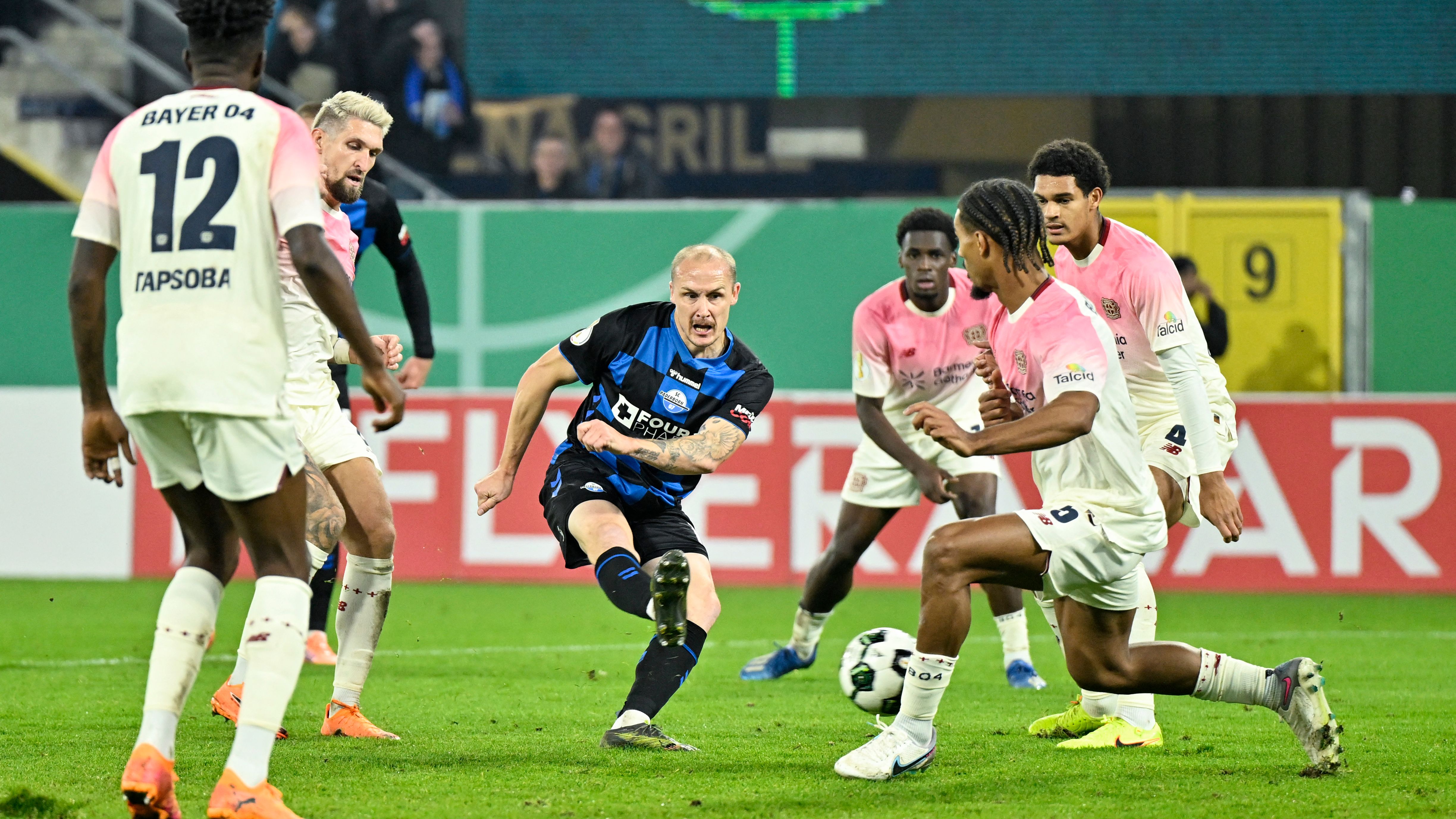 FBL-GER-CUP-PADERBORN-LEVERKUSEN