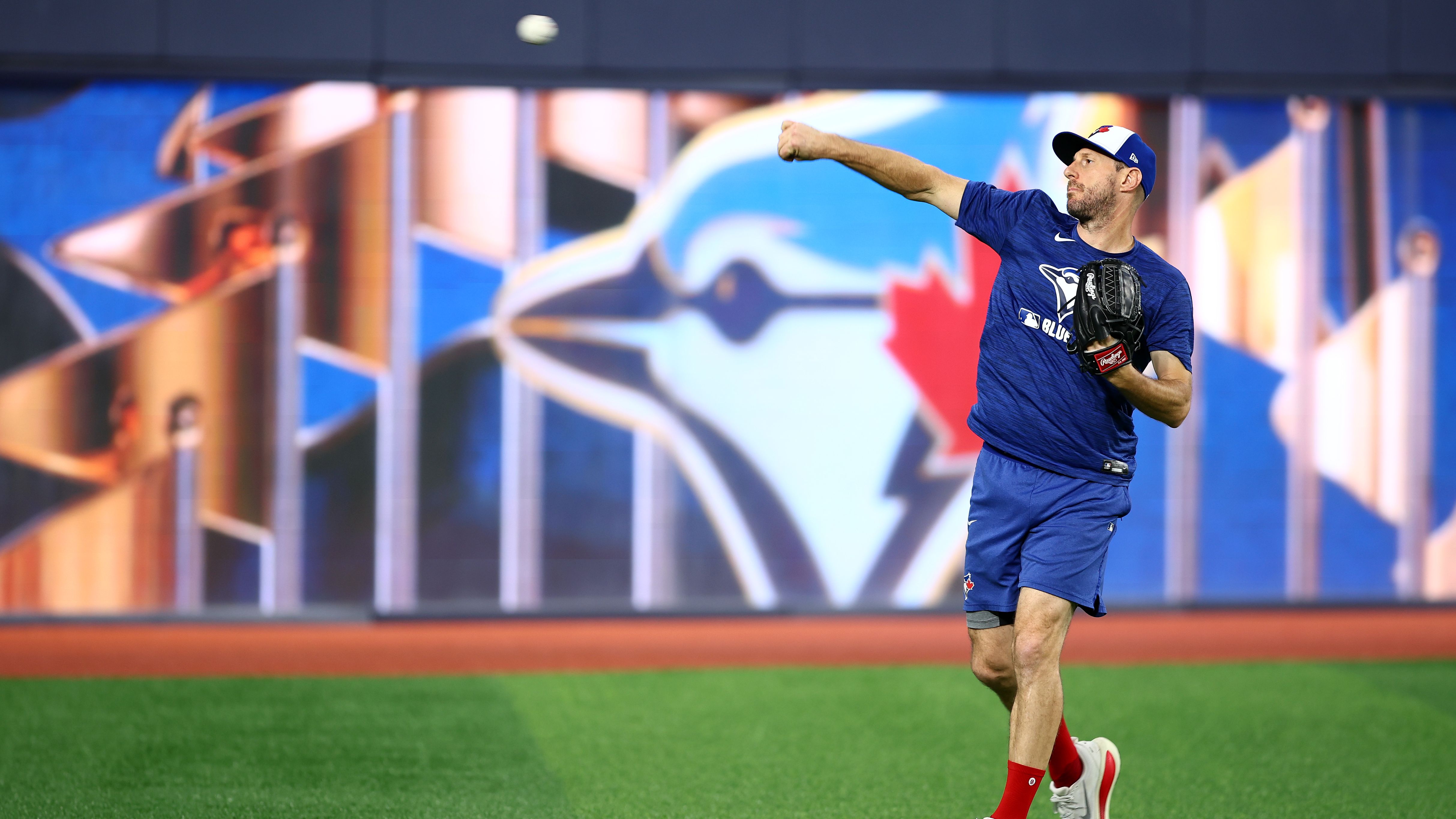 World Series - Los Angeles Dodgers v Toronto Blue Jays - Workout Day