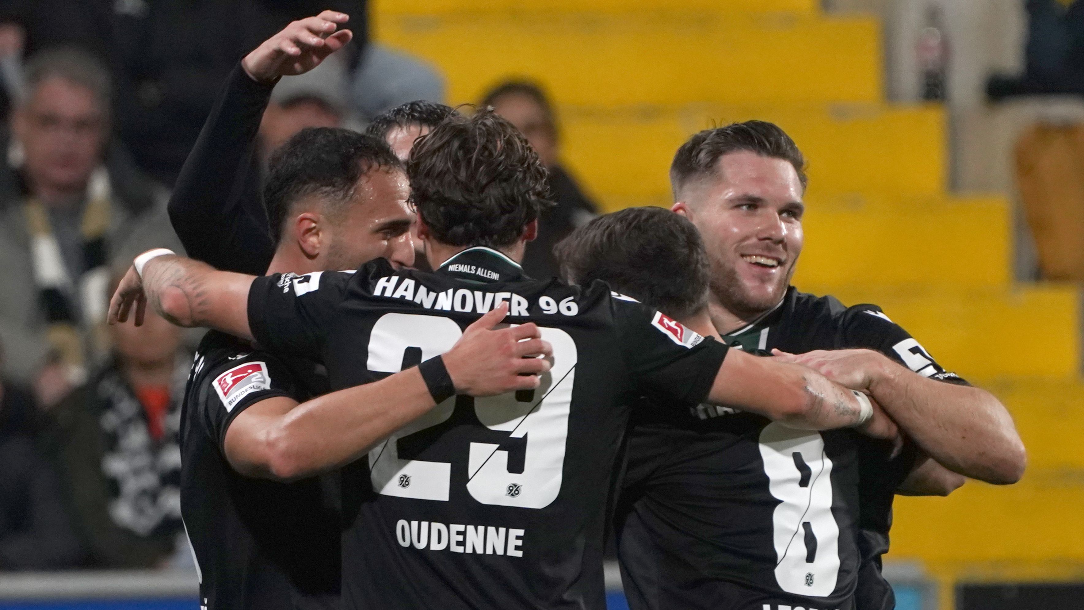 SV Elversberg v Hannover 96 - 2. Bundesliga