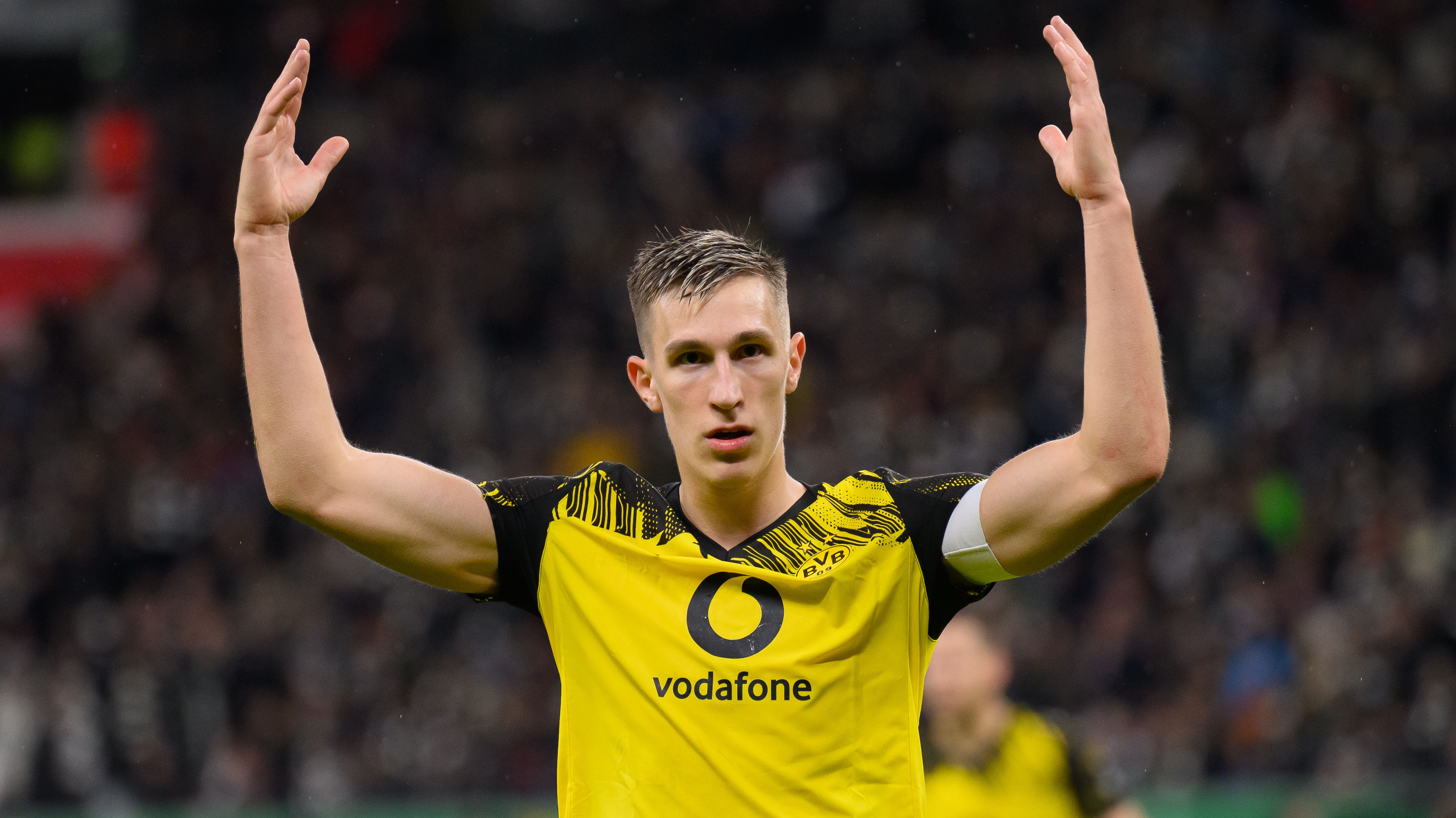 Eintracht Frankfurt v Borussia Dortmund - DFB Cup: Round Two