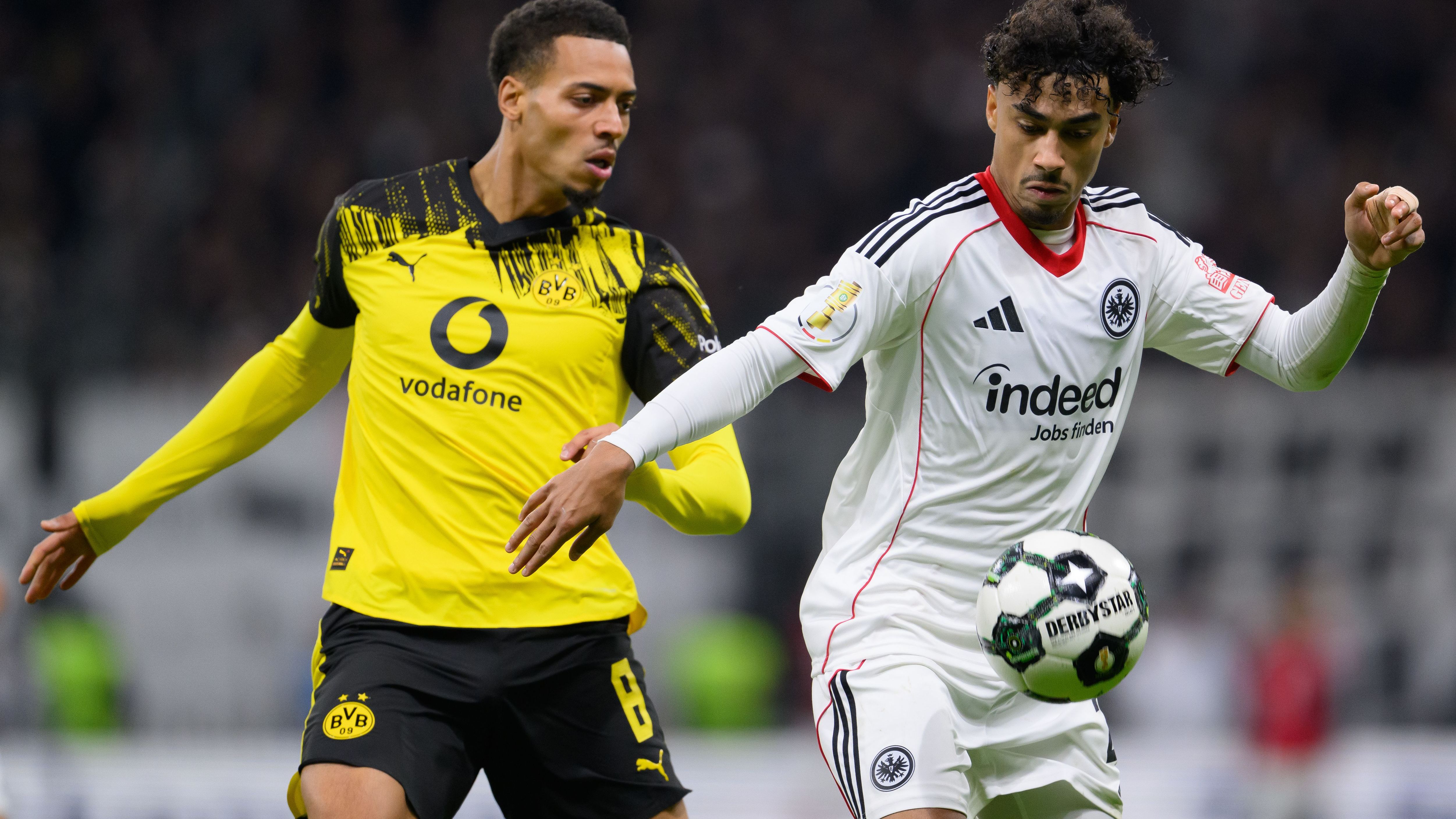 Eintracht Frankfurt v Borussia Dortmund - DFB Cup: Round Two