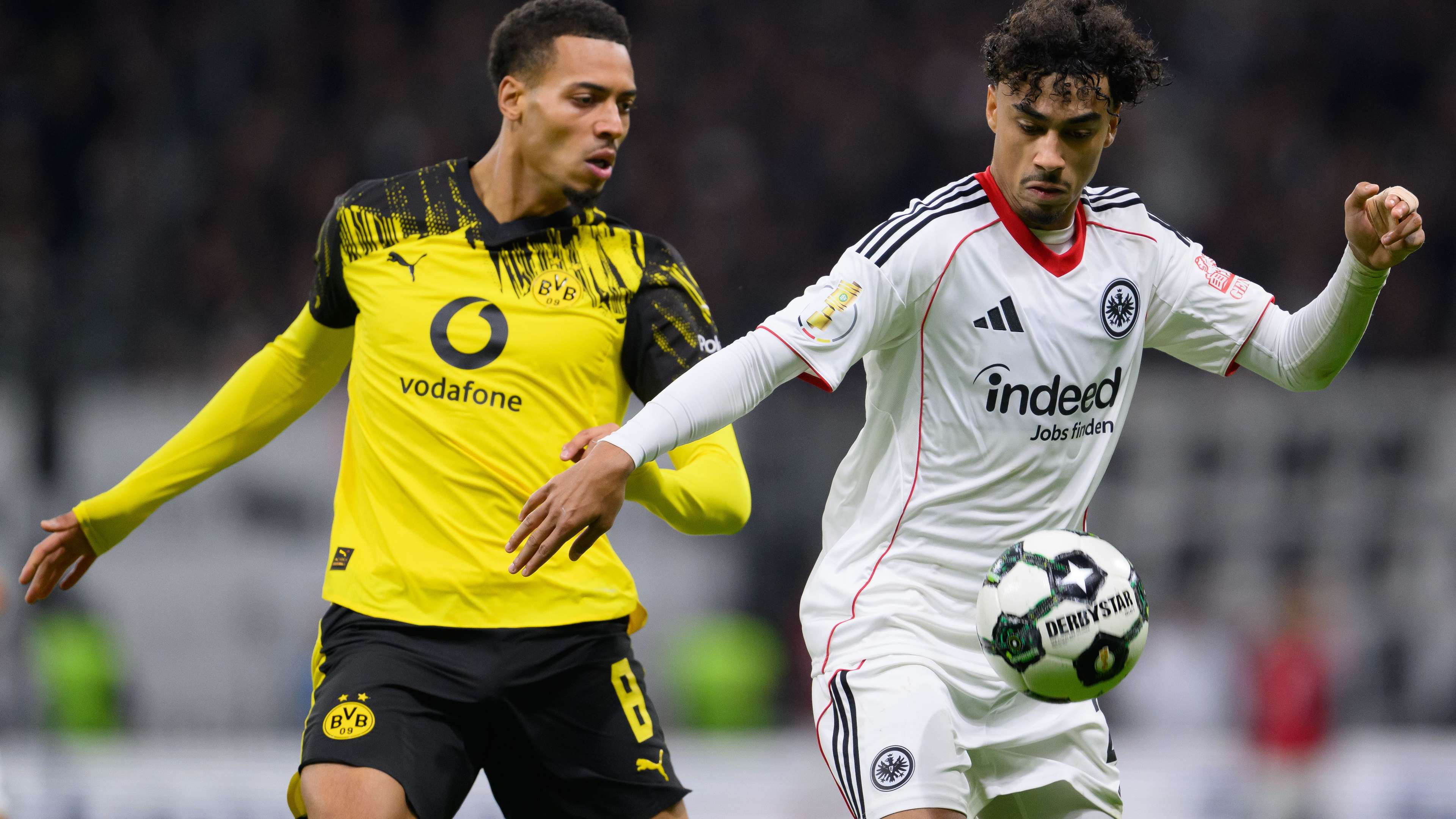 Eintracht Frankfurt v Borussia Dortmund - DFB Cup: Round Two