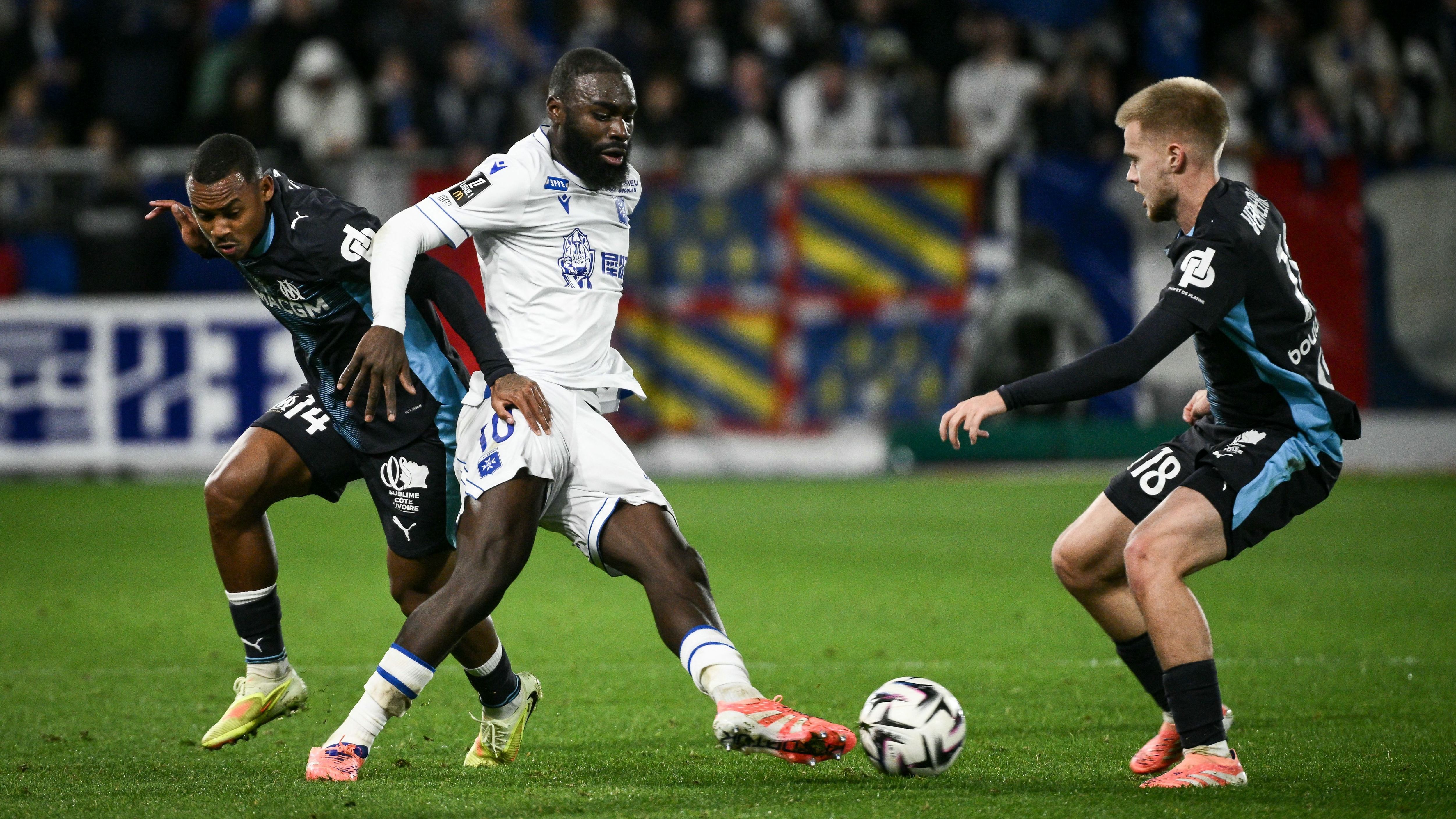FBL-FRA-LIGUE1-AUXERRE-MARSEILLE