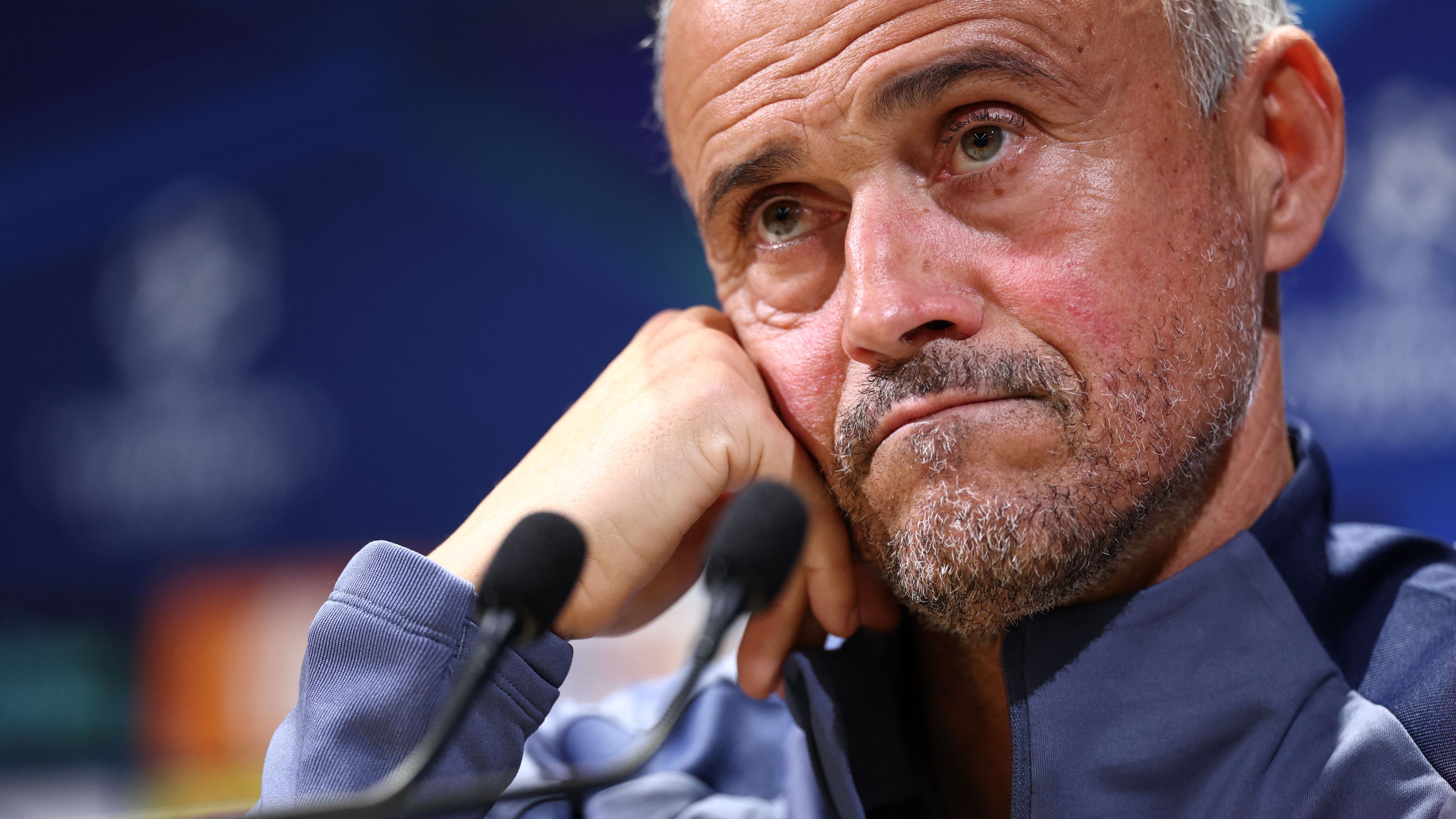 FBL-EUR-C1-PSG-PRESSER