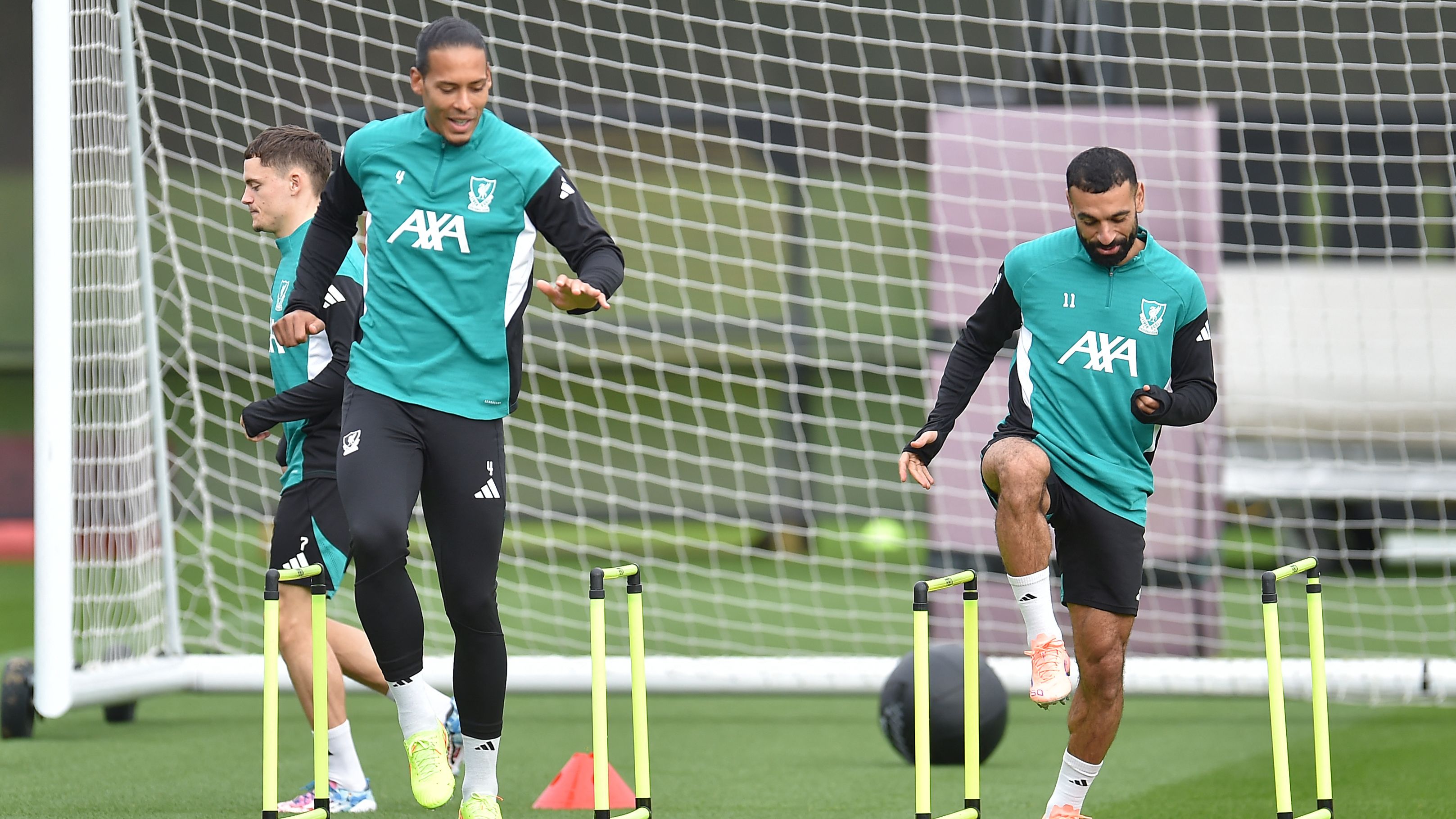 FBL-EUR-C1-LIVERPOOL-TRAINING