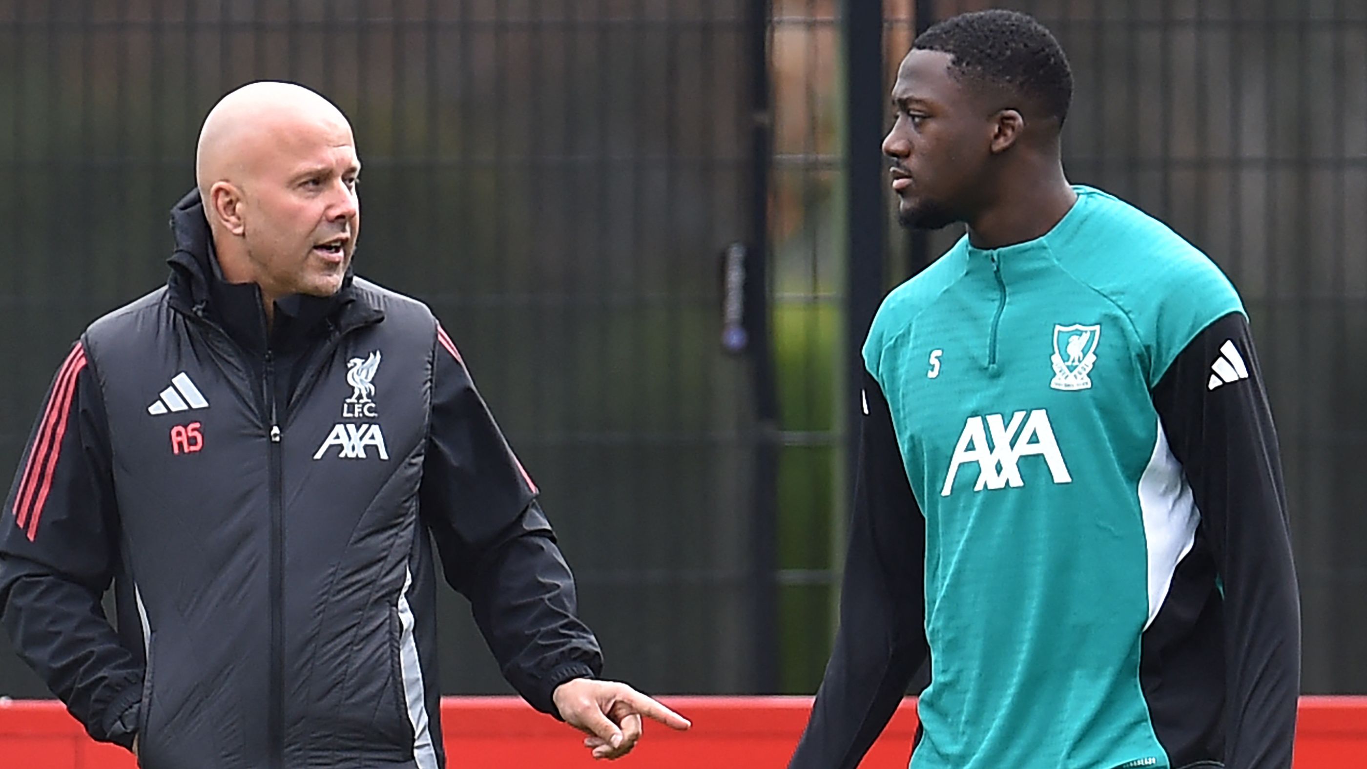 FBL-EUR-C1-LIVERPOOL-TRAINING