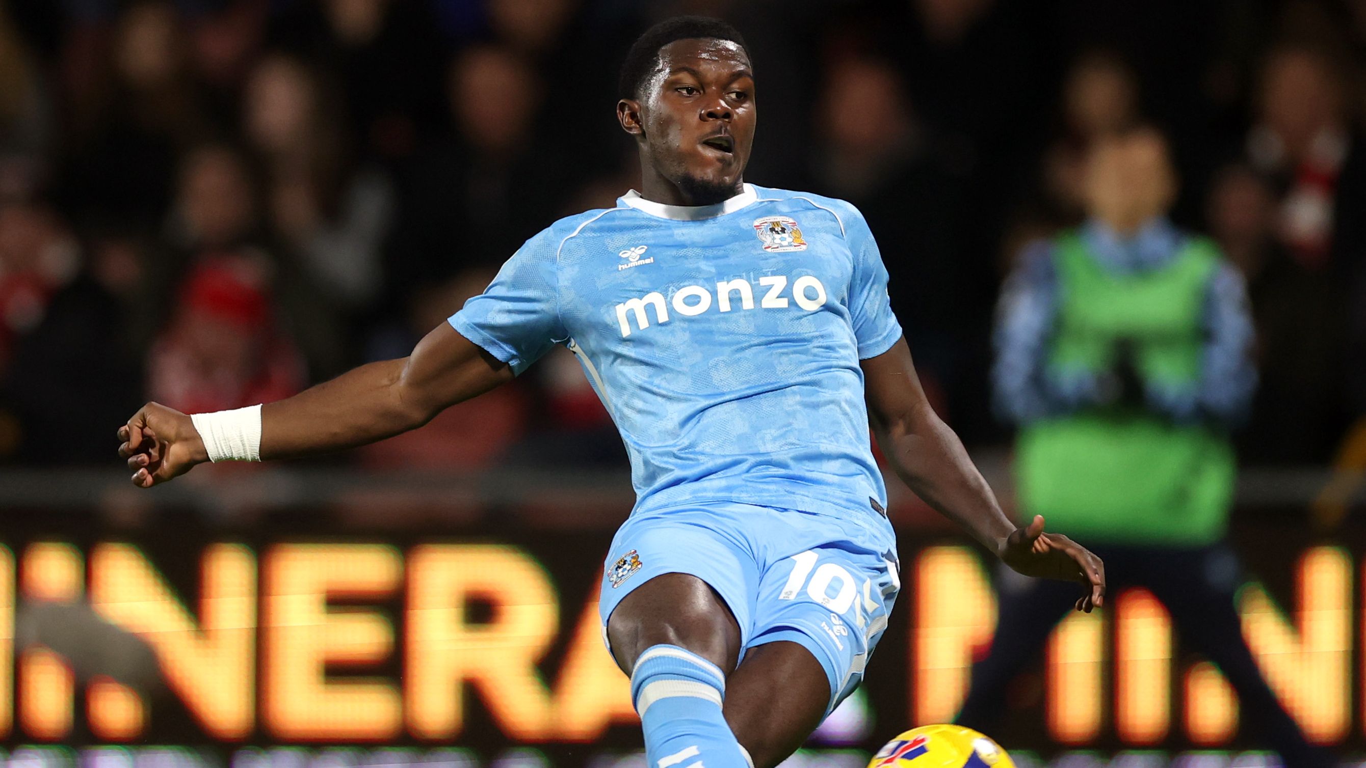 Wrexham AFC v Coventry City - Sky Bet Championship