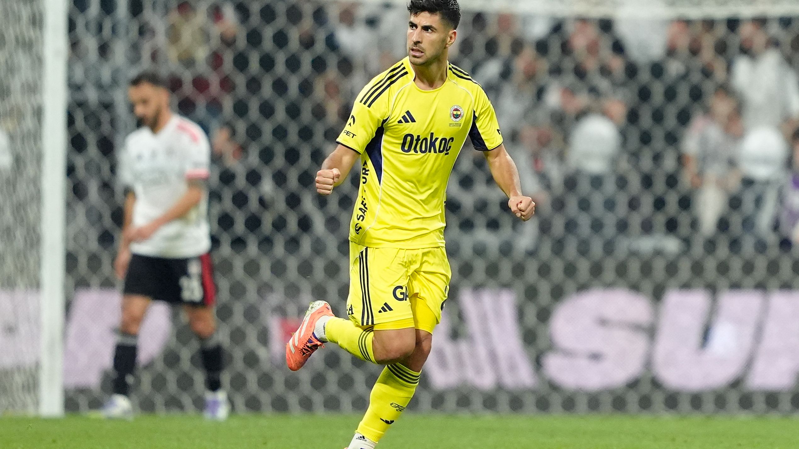 Besiktas-JK-v-Fenerbahce-SK-Turkish-Super-League